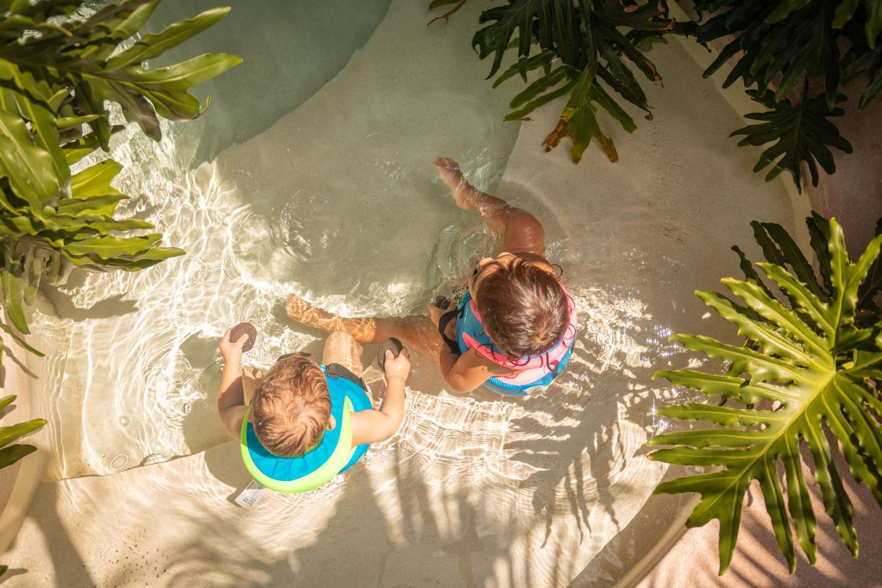 Villa FEH Bali by House of Winds - Neo Tropical Eden near Canggu