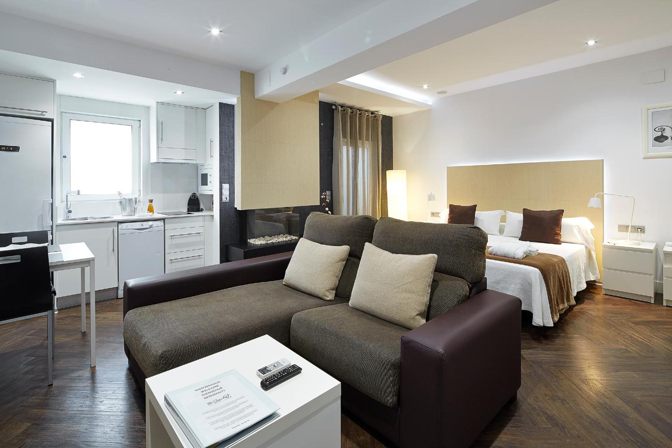 Gaudint Barcelona Suites