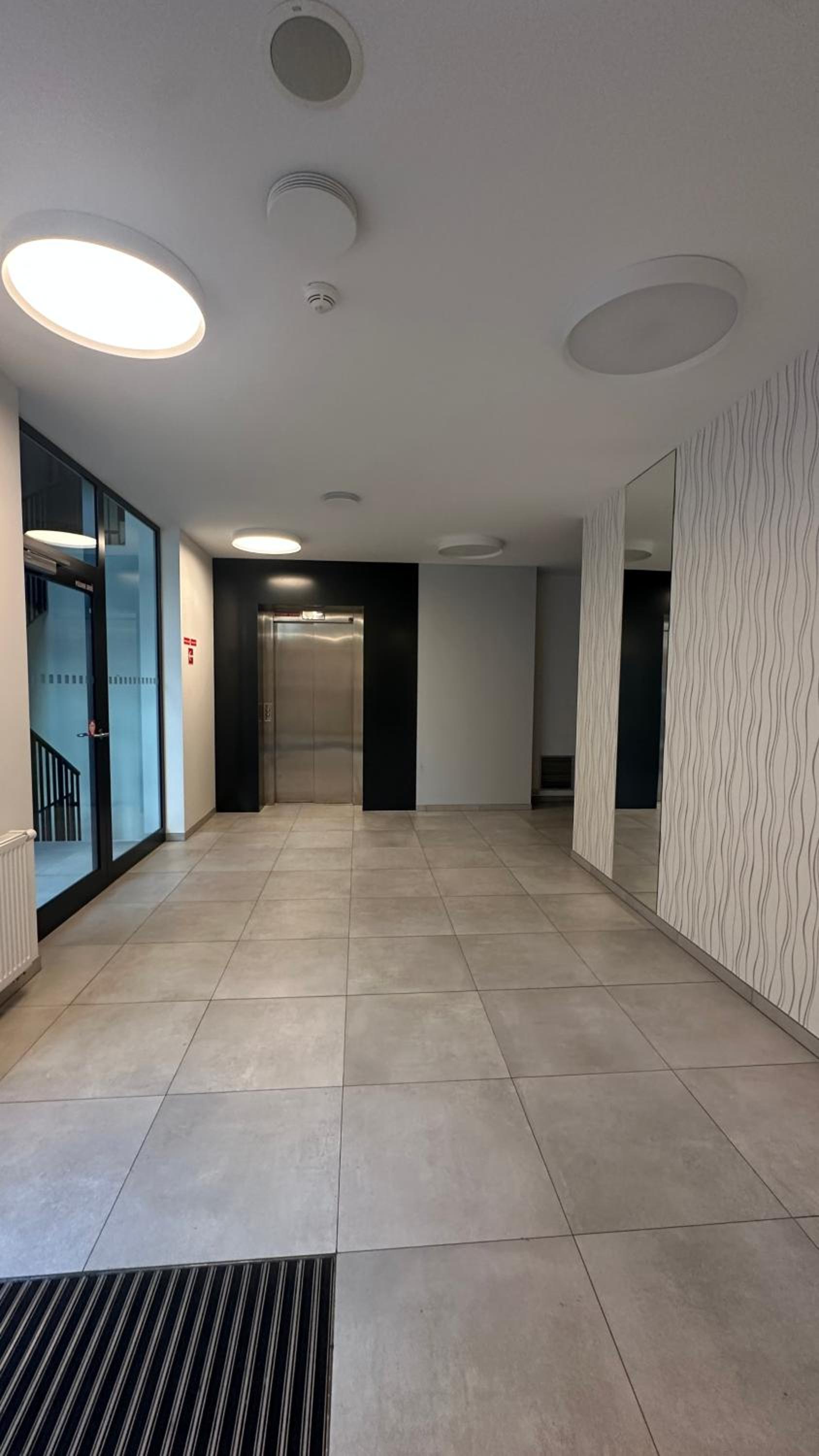 Magnolia Terrace Apart - FREE PARKING, Family & Sport Friendly Area