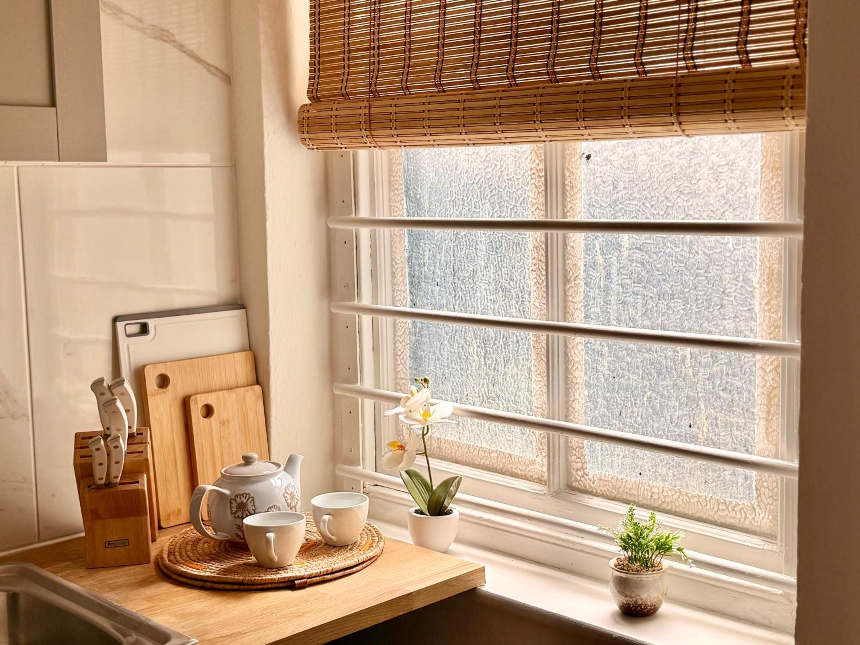 Candy Cafe Apartment