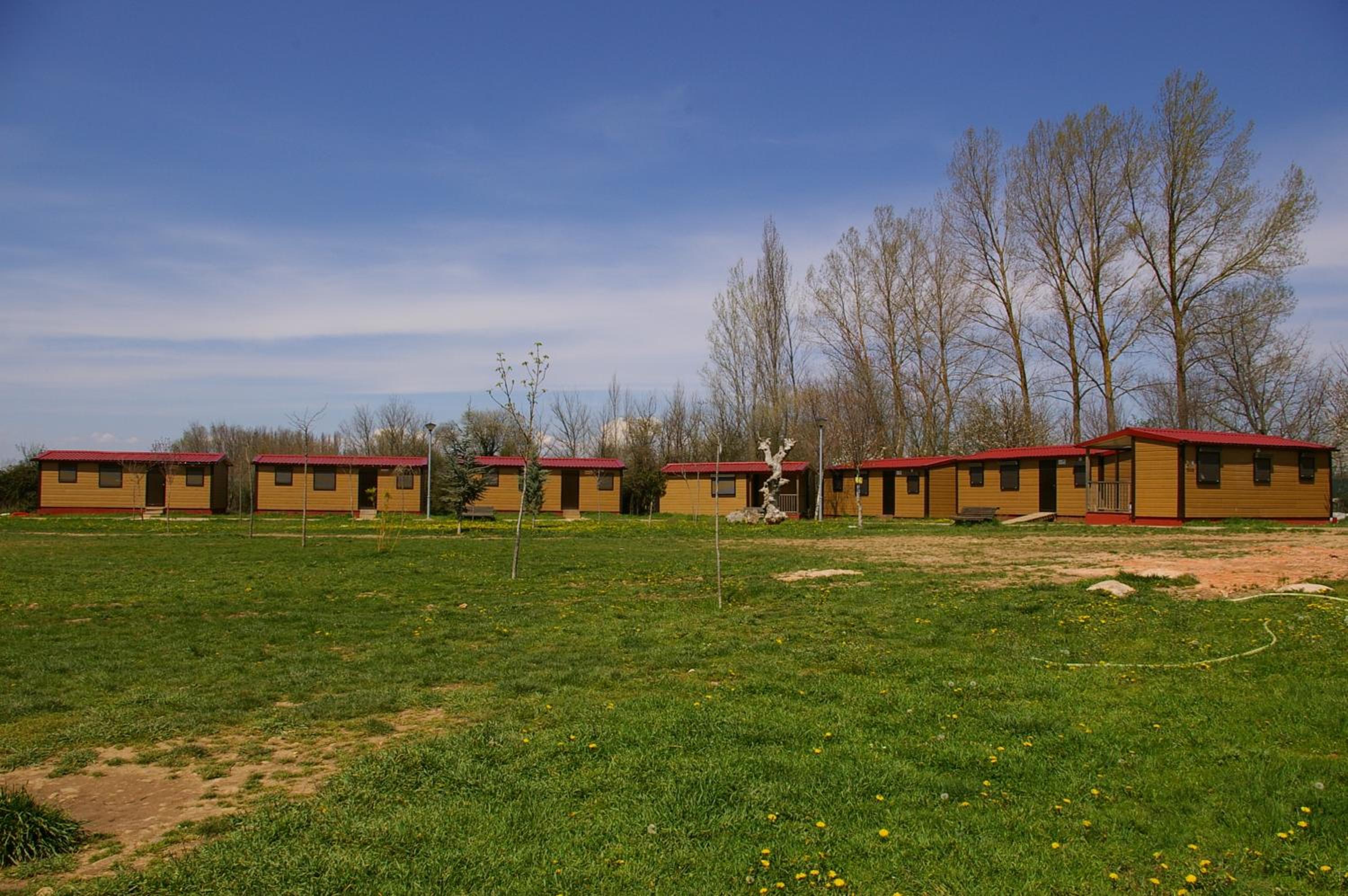 Bungalows Granja Escuela Arlanzón view 3