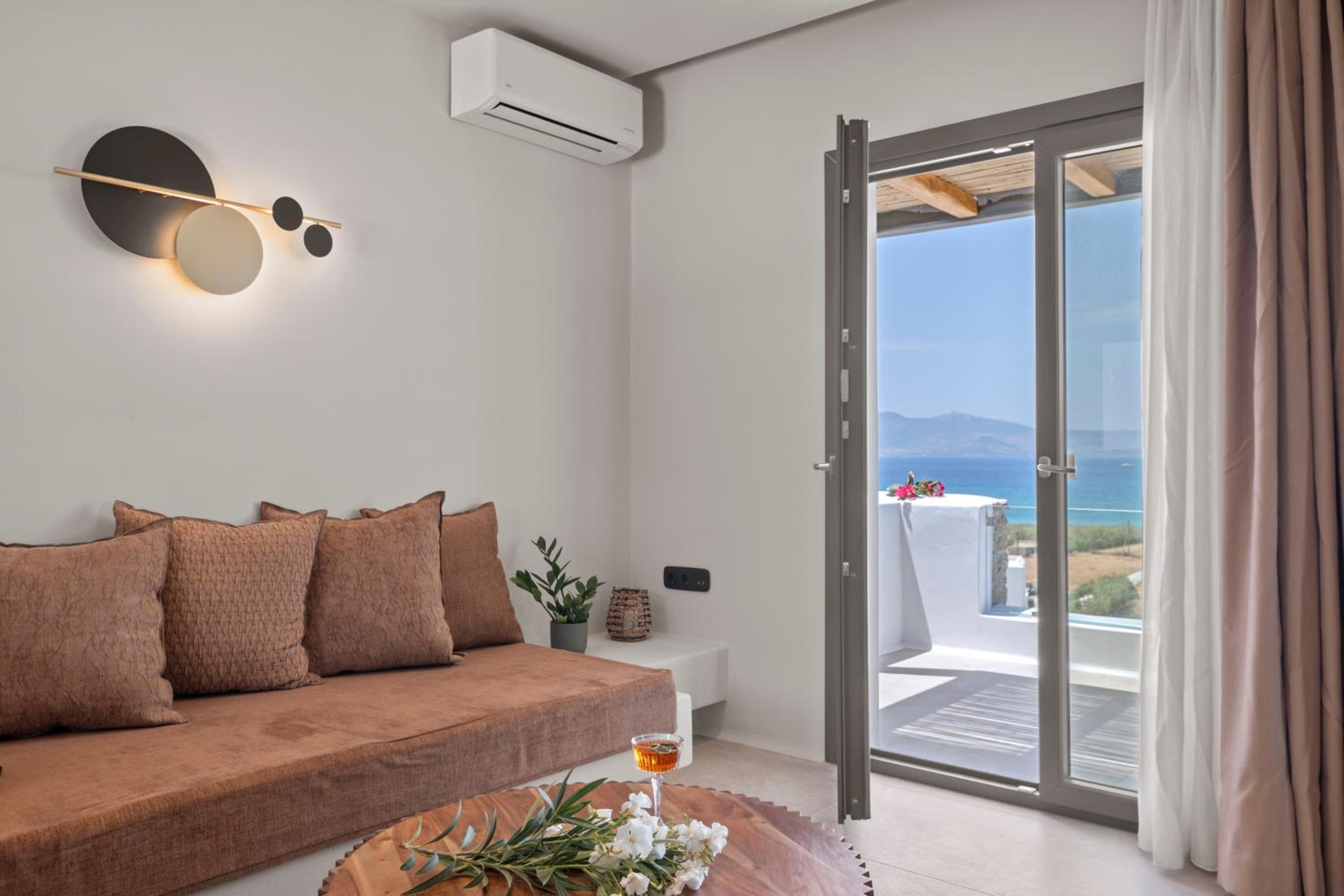Lithia Exclusive Villas