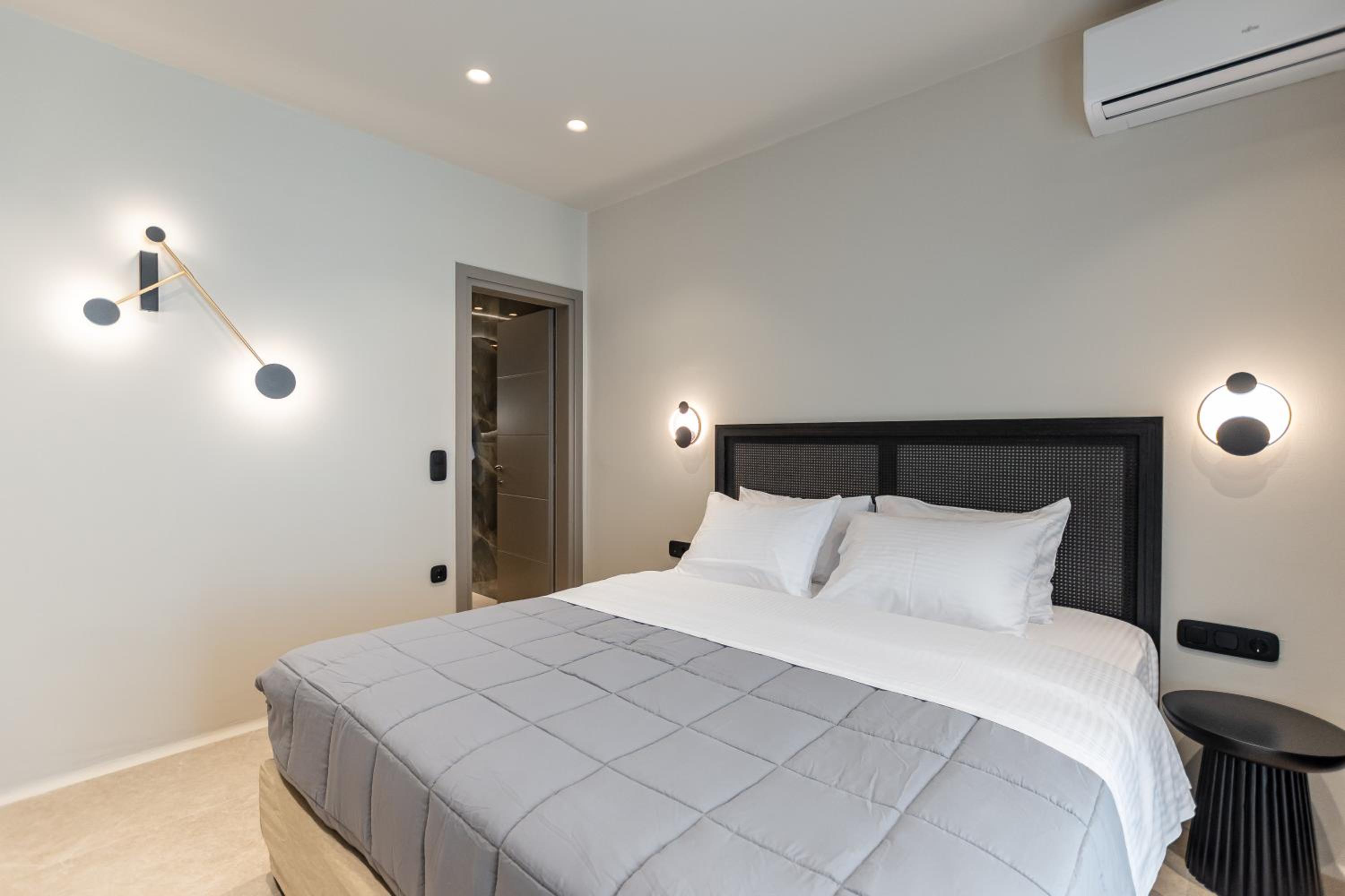 Lithia Exclusive Villas