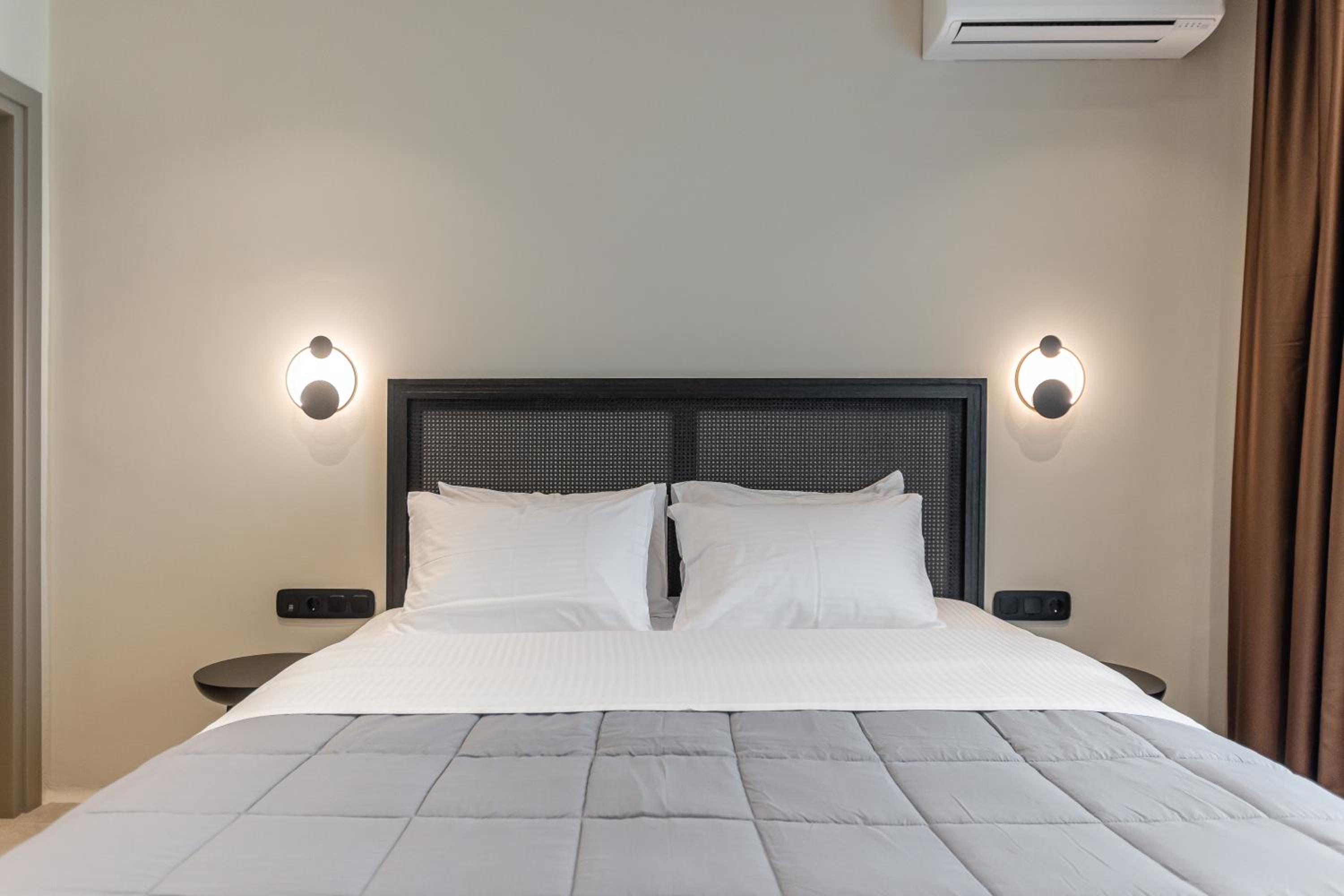 Lithia Exclusive Villas