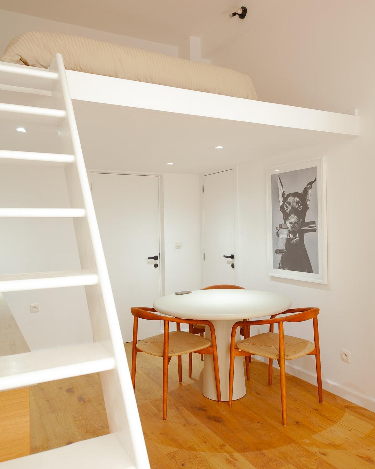 1 Bdr flat met cozy mezzanine