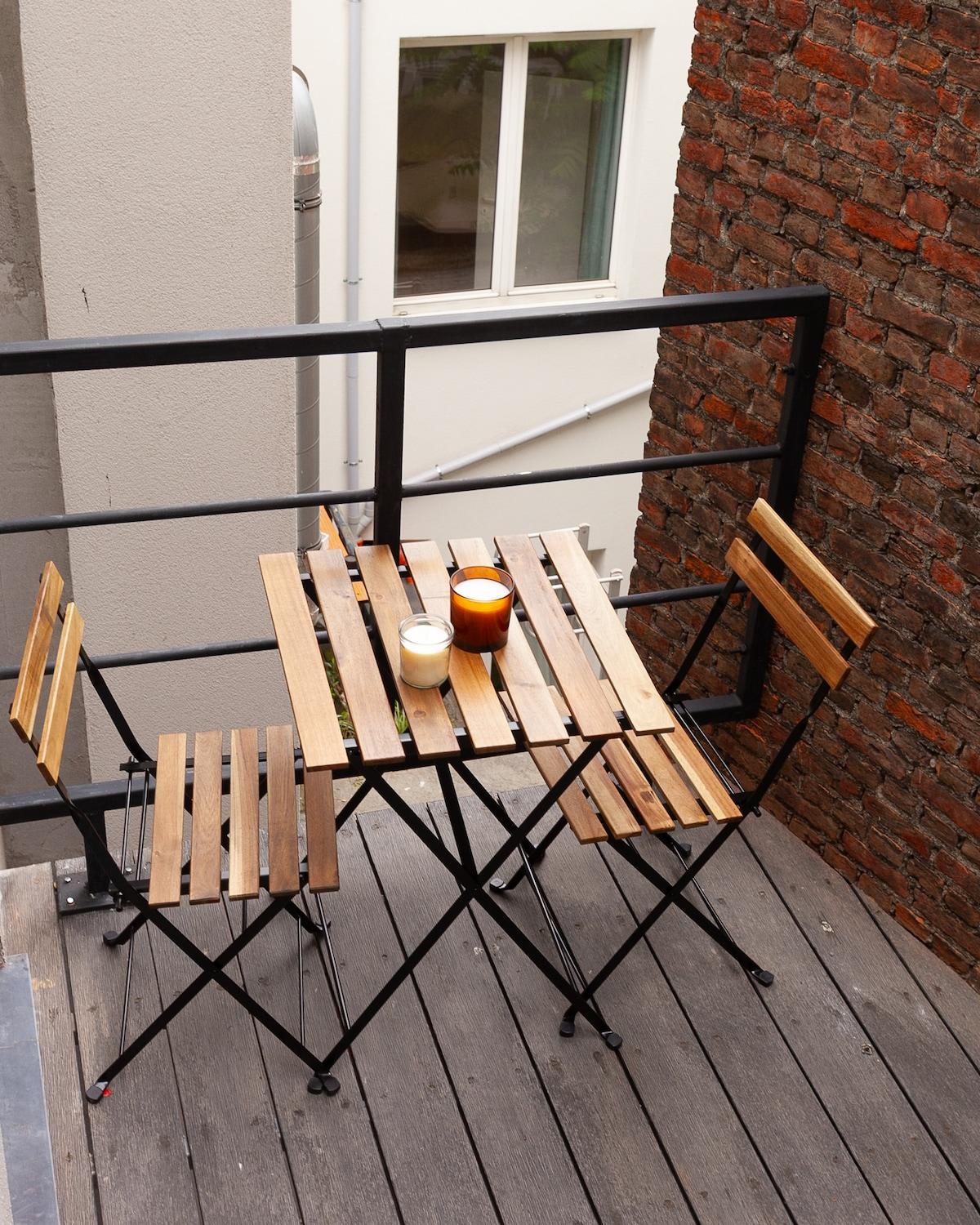 1 BR Stylish flat with balcony