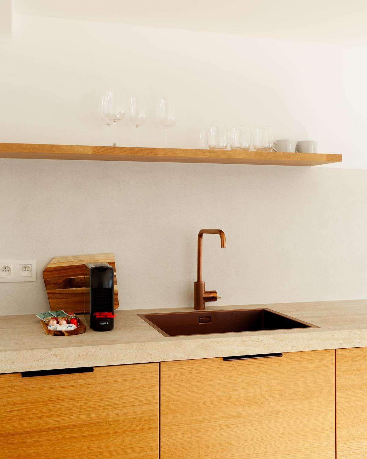 Cozy 1BDR Topfloor duplex flat