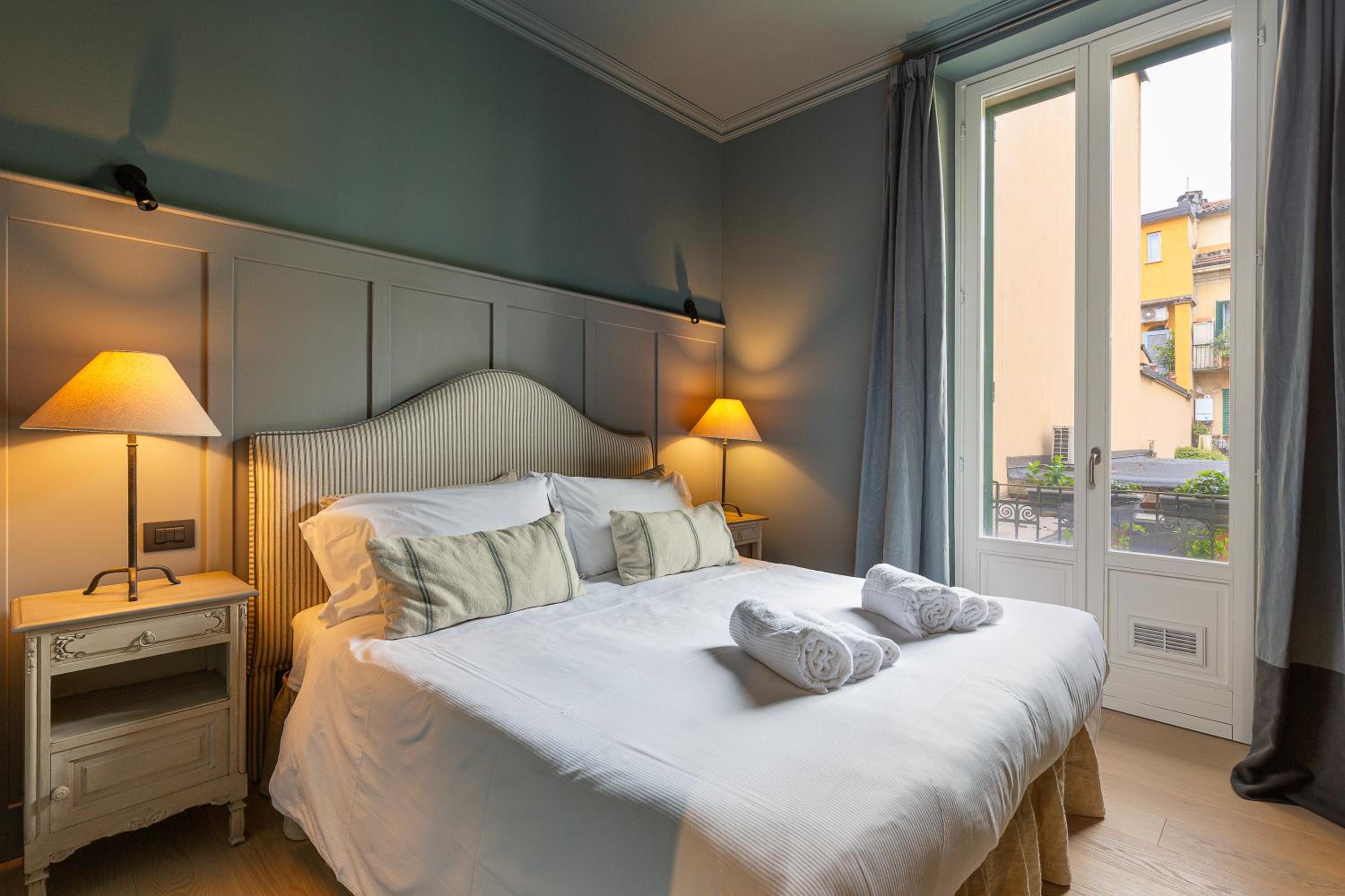 Luxury terrace in the center of Milan Garibaldi train station Brera