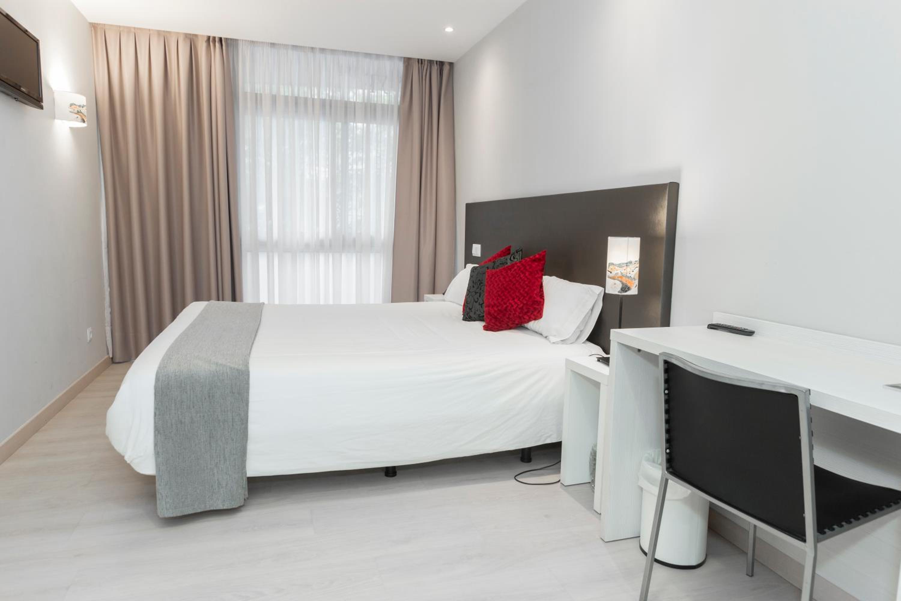 Hostal Aslyp 114