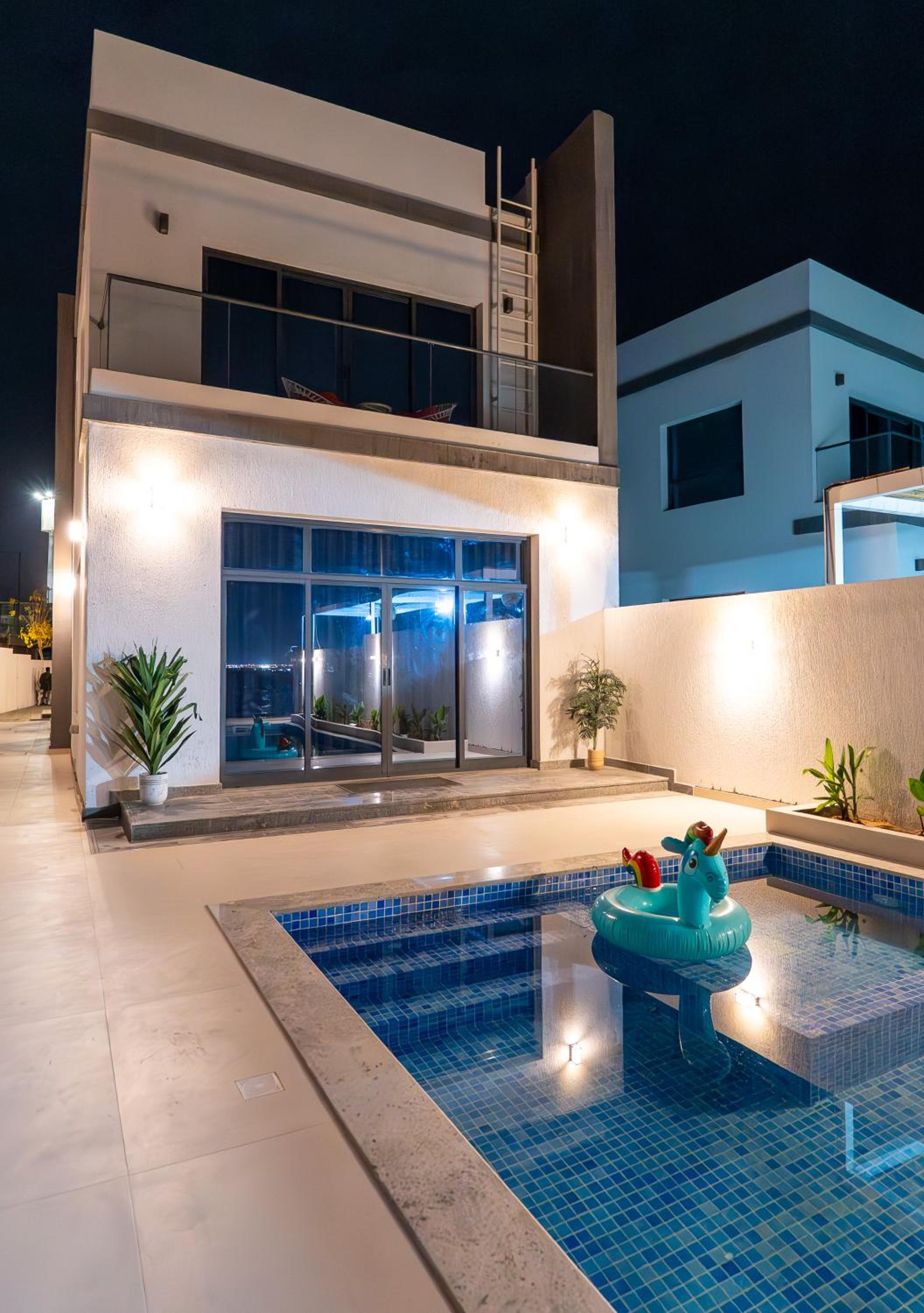 Al Dana Vitamin Sea Villa