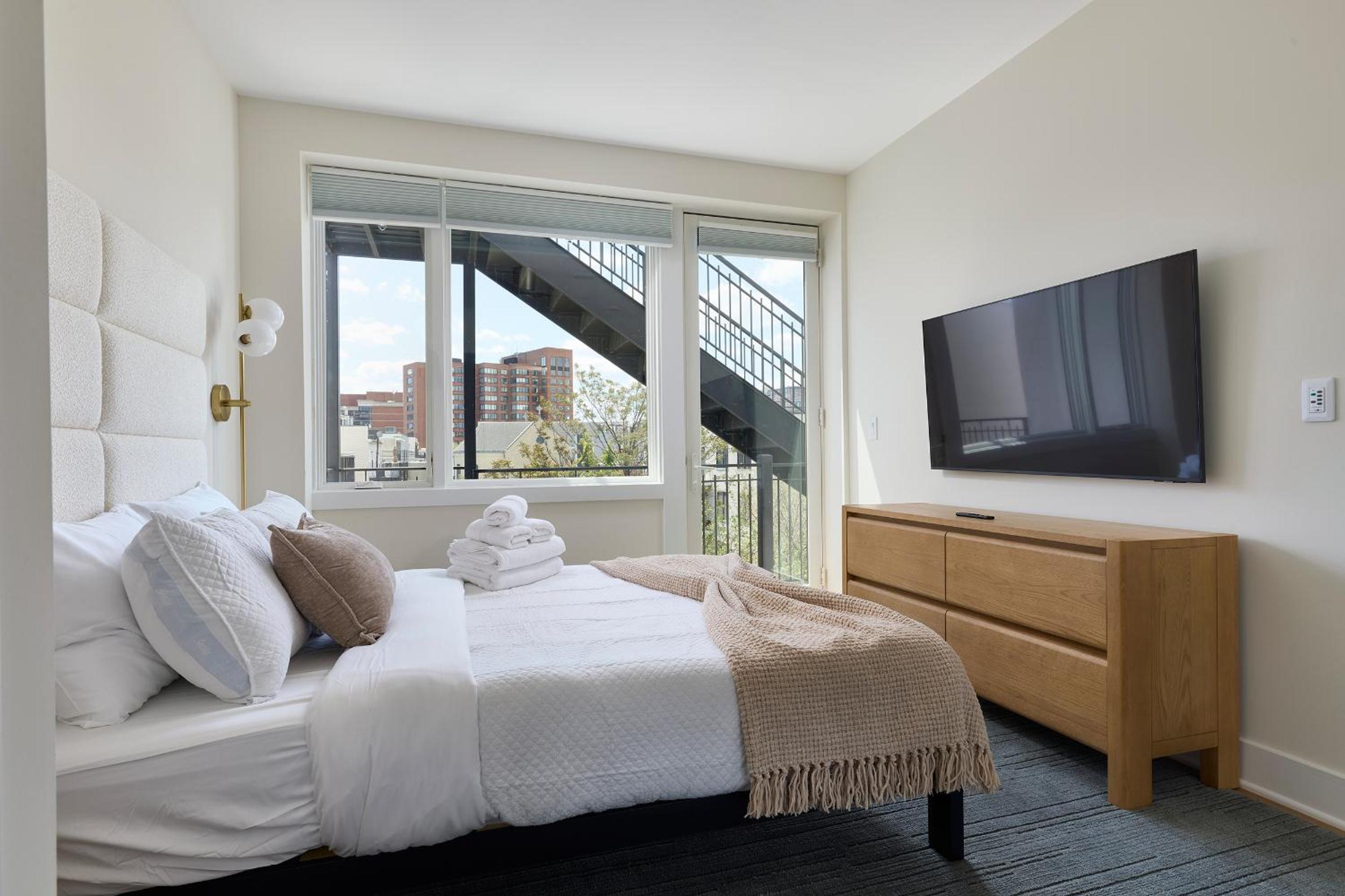 Bright 3BR Loft • Hoboken Gem