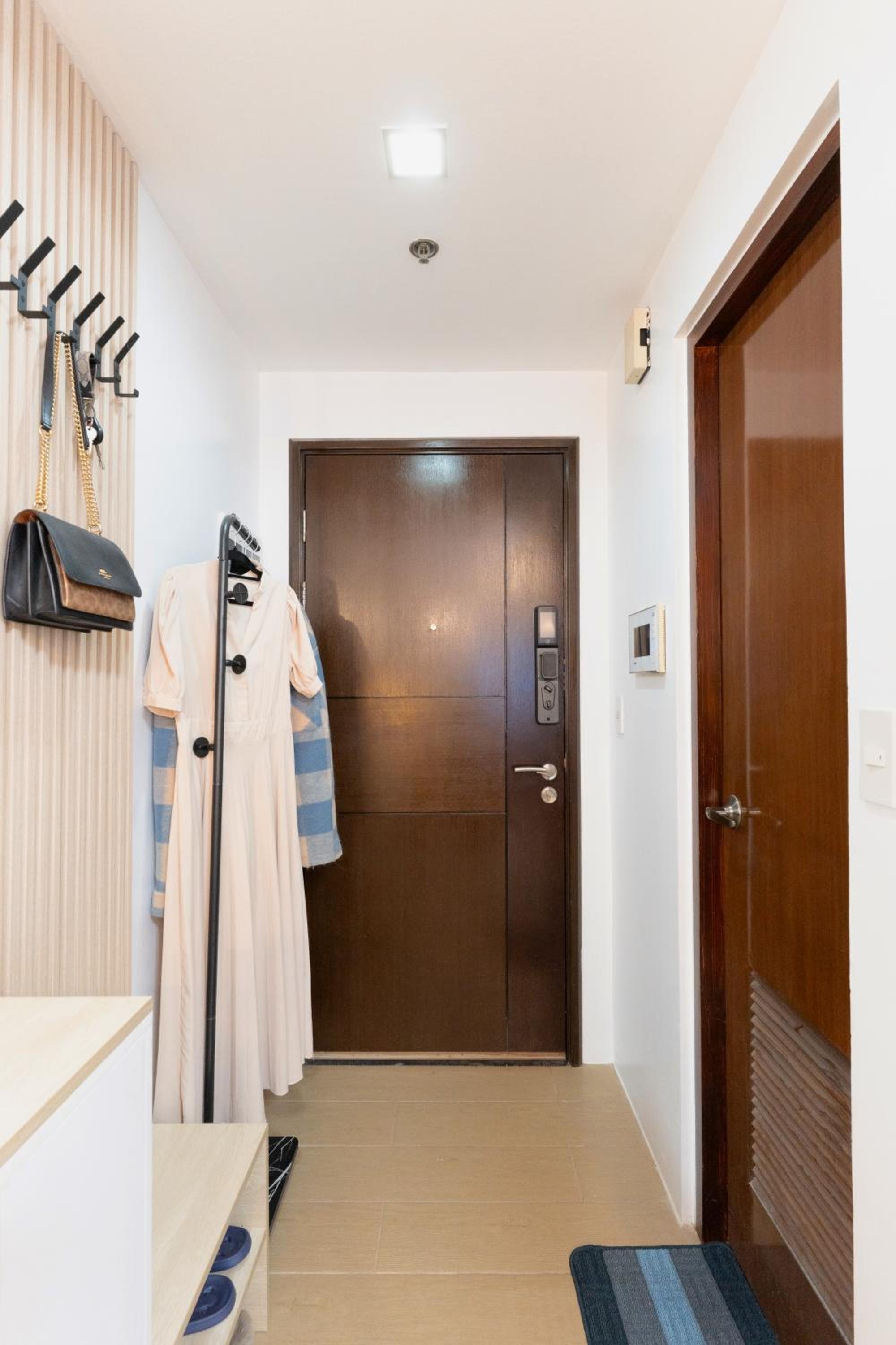 2mins to Malls, Unli Full Body Massage, Eastwood Le Grand 3