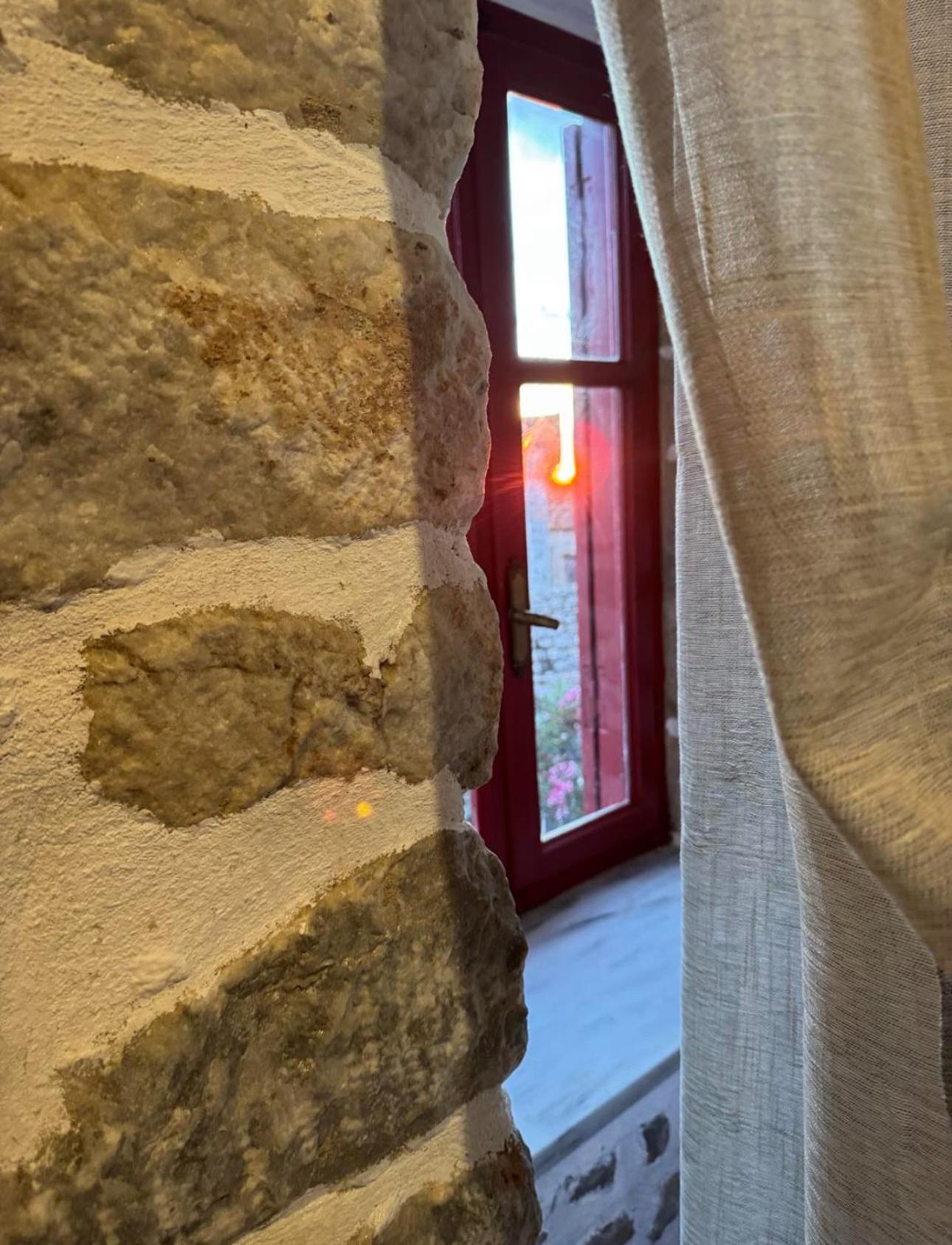 Lithos Areopoli Traditional House