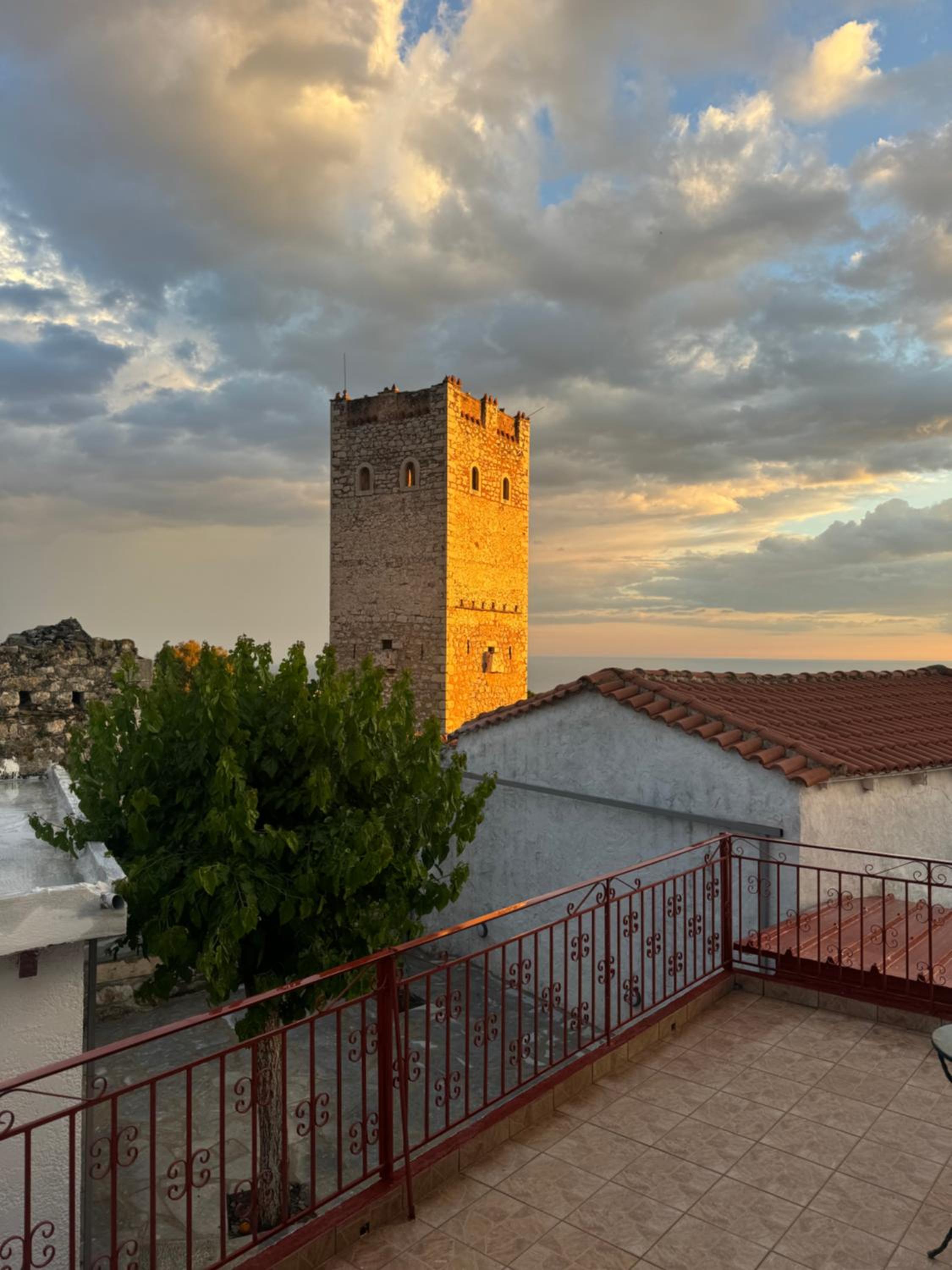 Lithos Areopoli Traditional House
