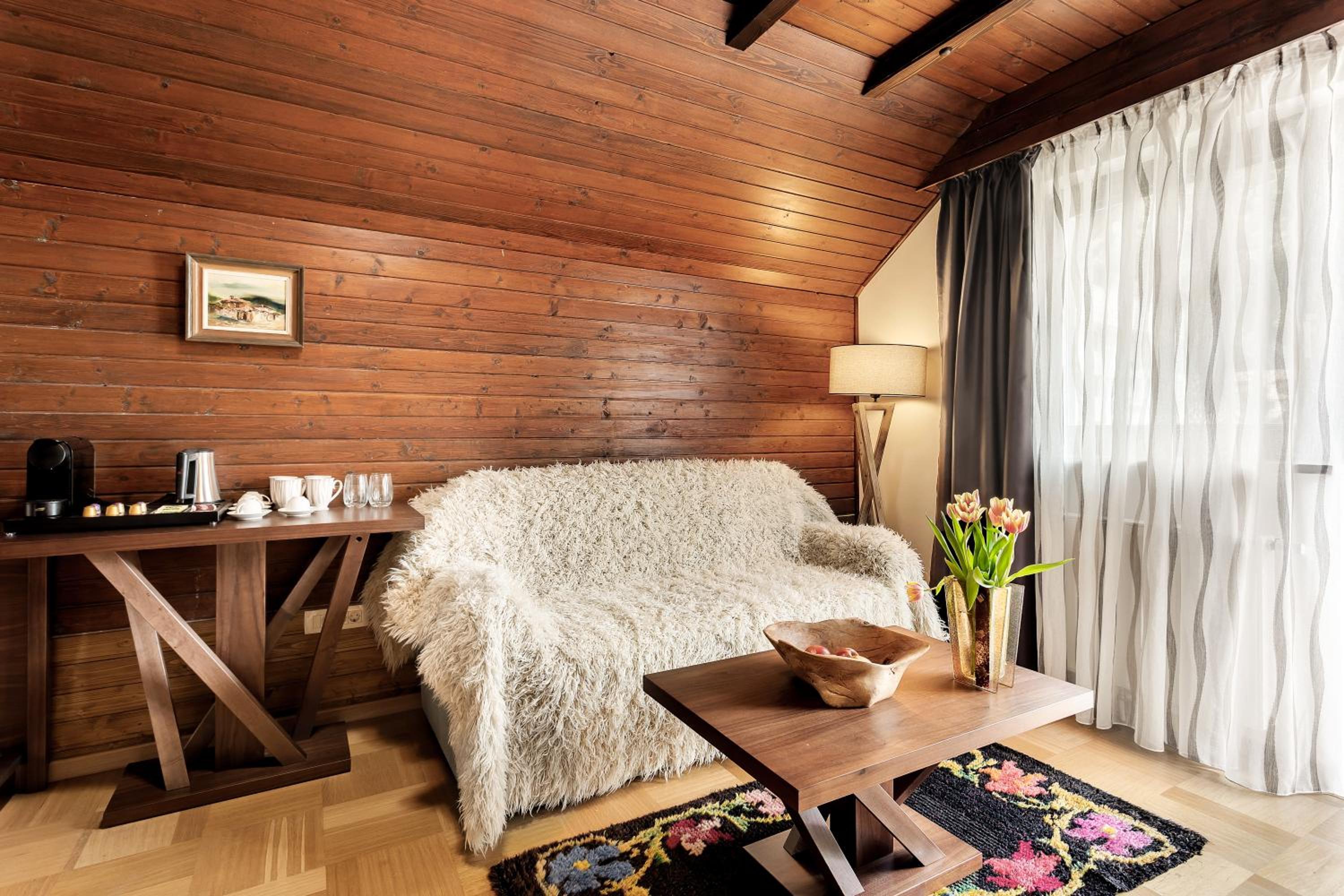 Guest House The Hive