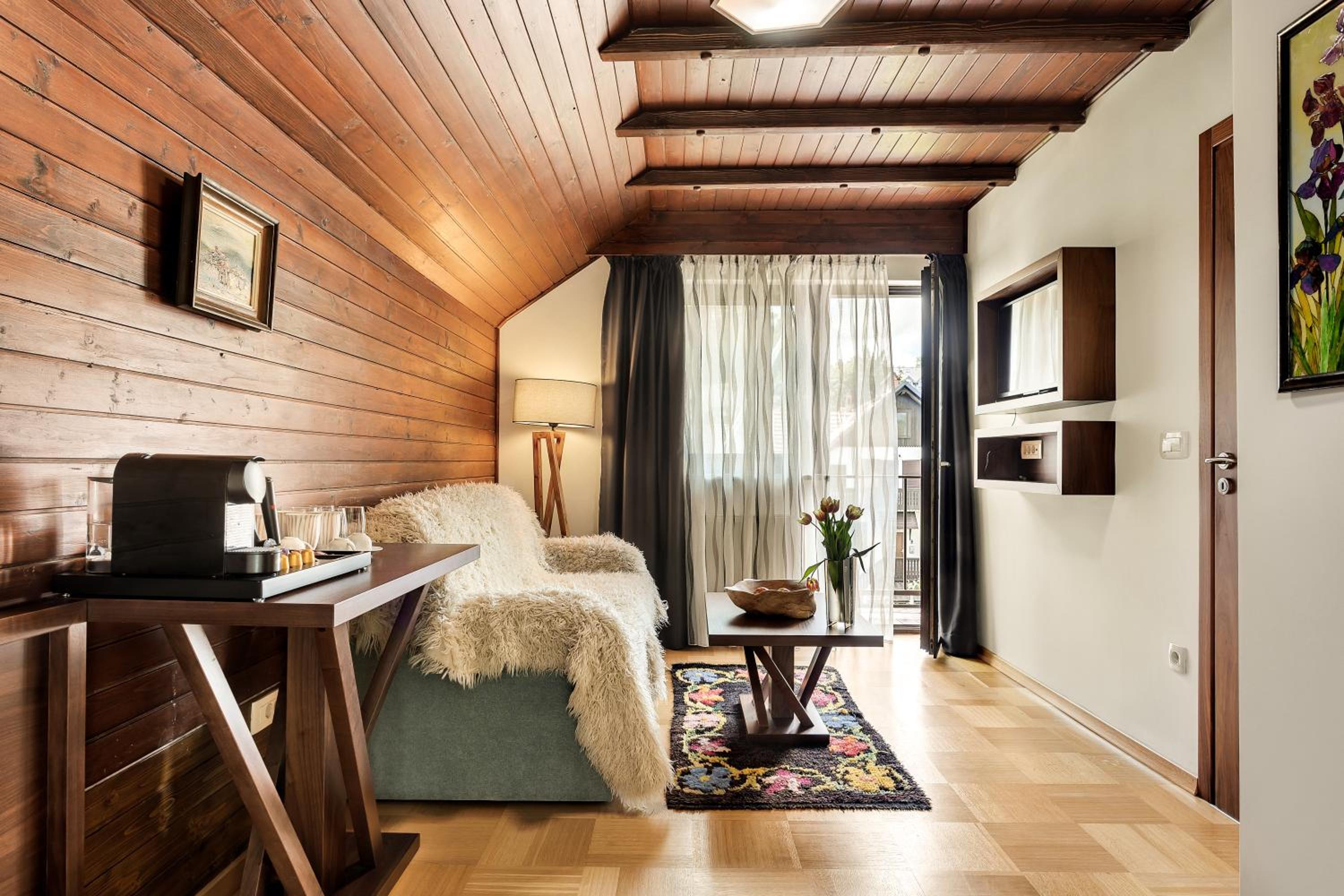 Guest House The Hive