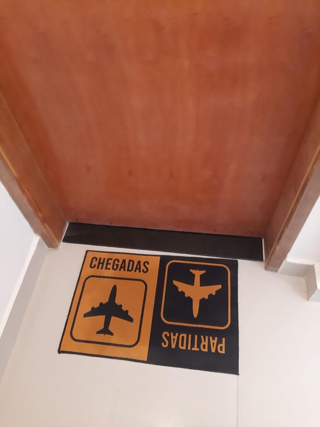 Jeito Mineiro, privacidade para família e grupos -2 quartos- melhor custo-benefício, garagem, sala com cozinha integrada, aconchegante, ambiente moderno e 