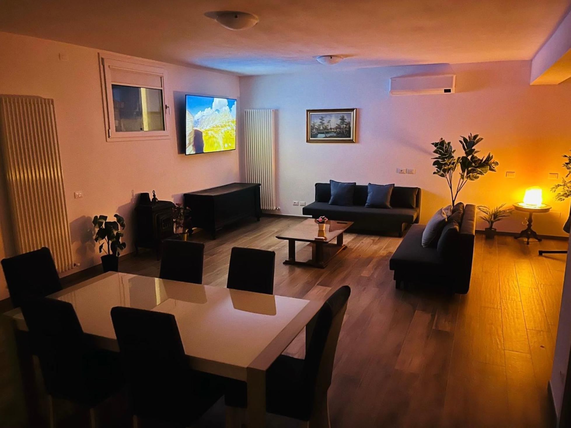 Villa Alexander Suite esclusiva di 100 m con vasca idromassaggio