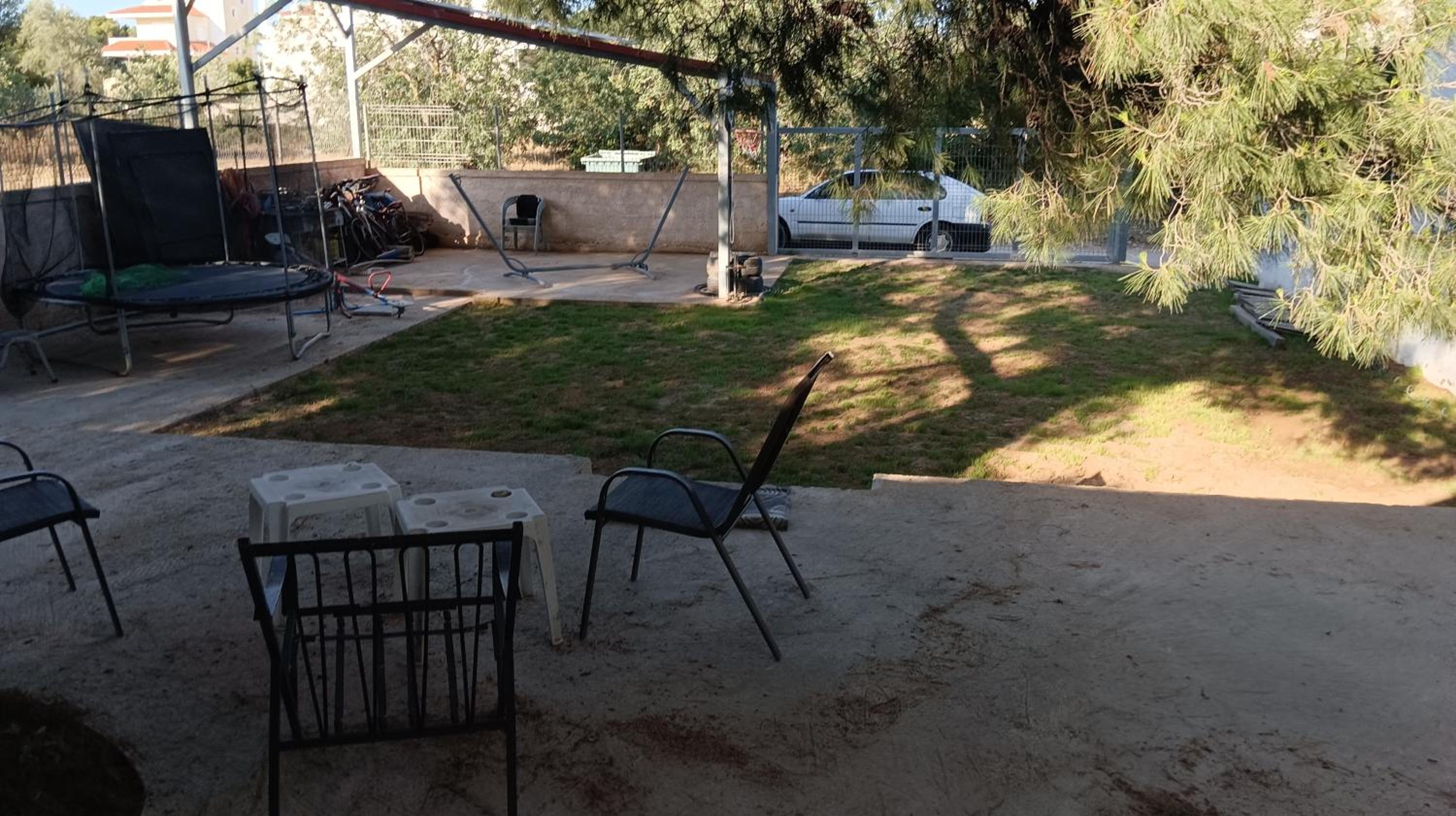 Family mobile home solar powered near the sea and the airport