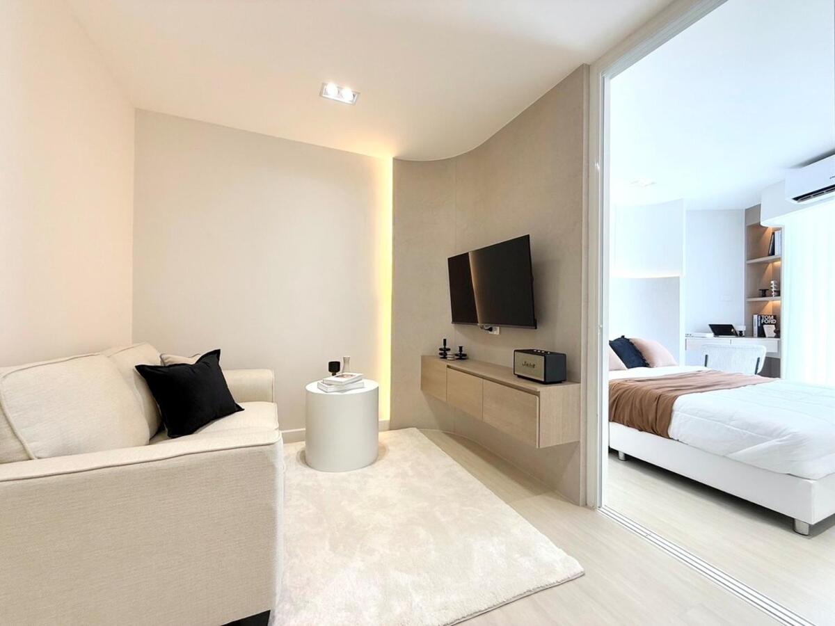 Close Nimman cozy room