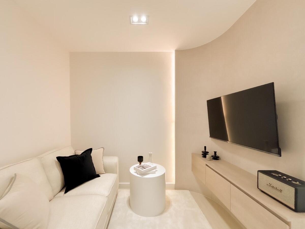 Close Nimman cozy room