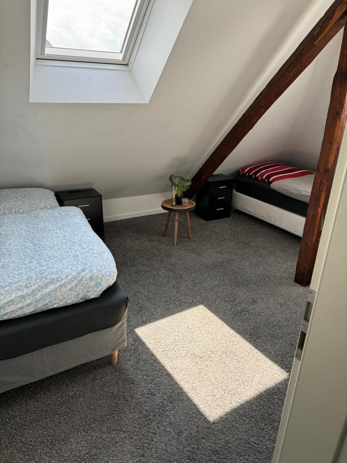 Nathanael Ferienwohnung mit Küche, WLAN & 4 Schlafzimmern