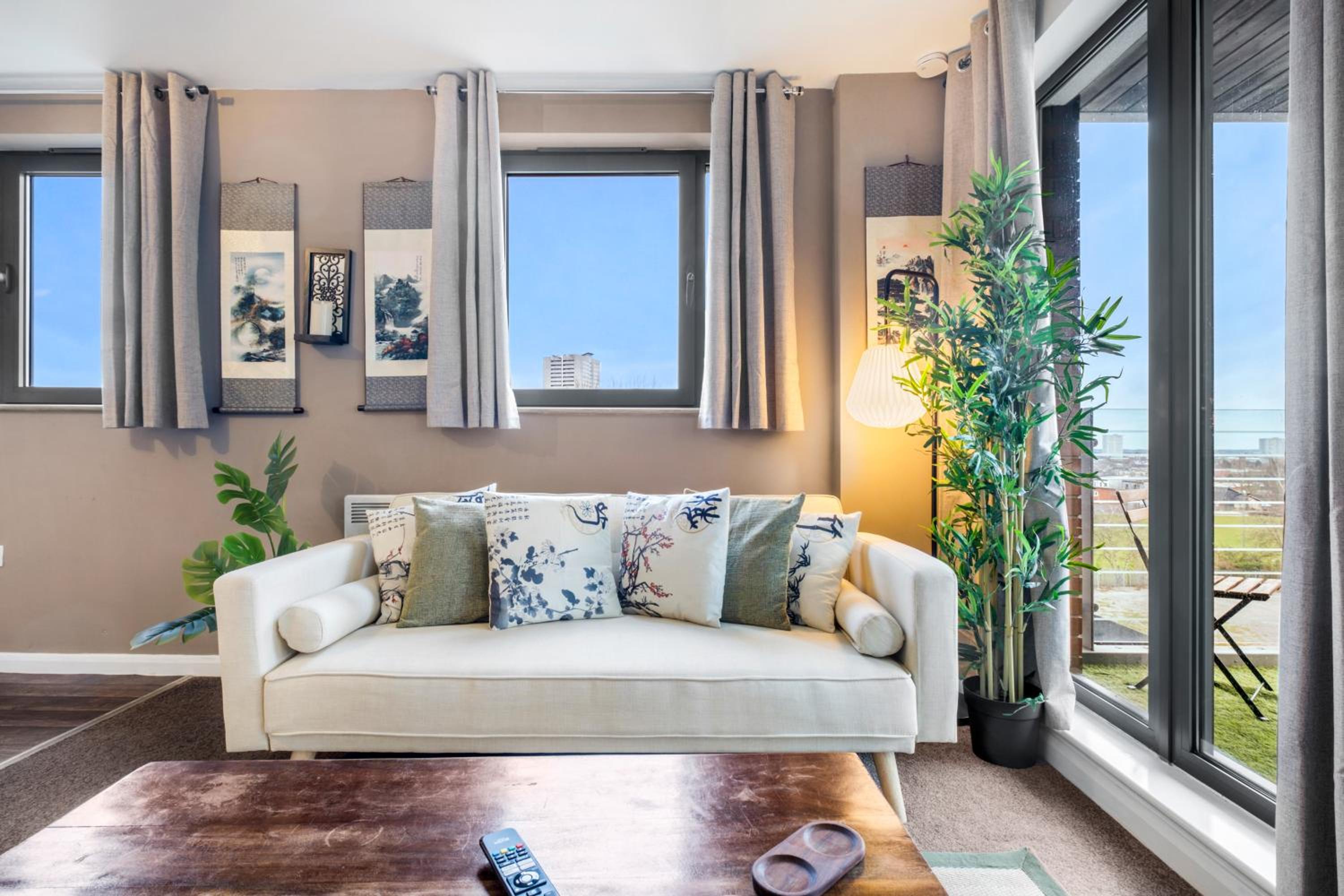 Orient CityView with FreePark and Netflix