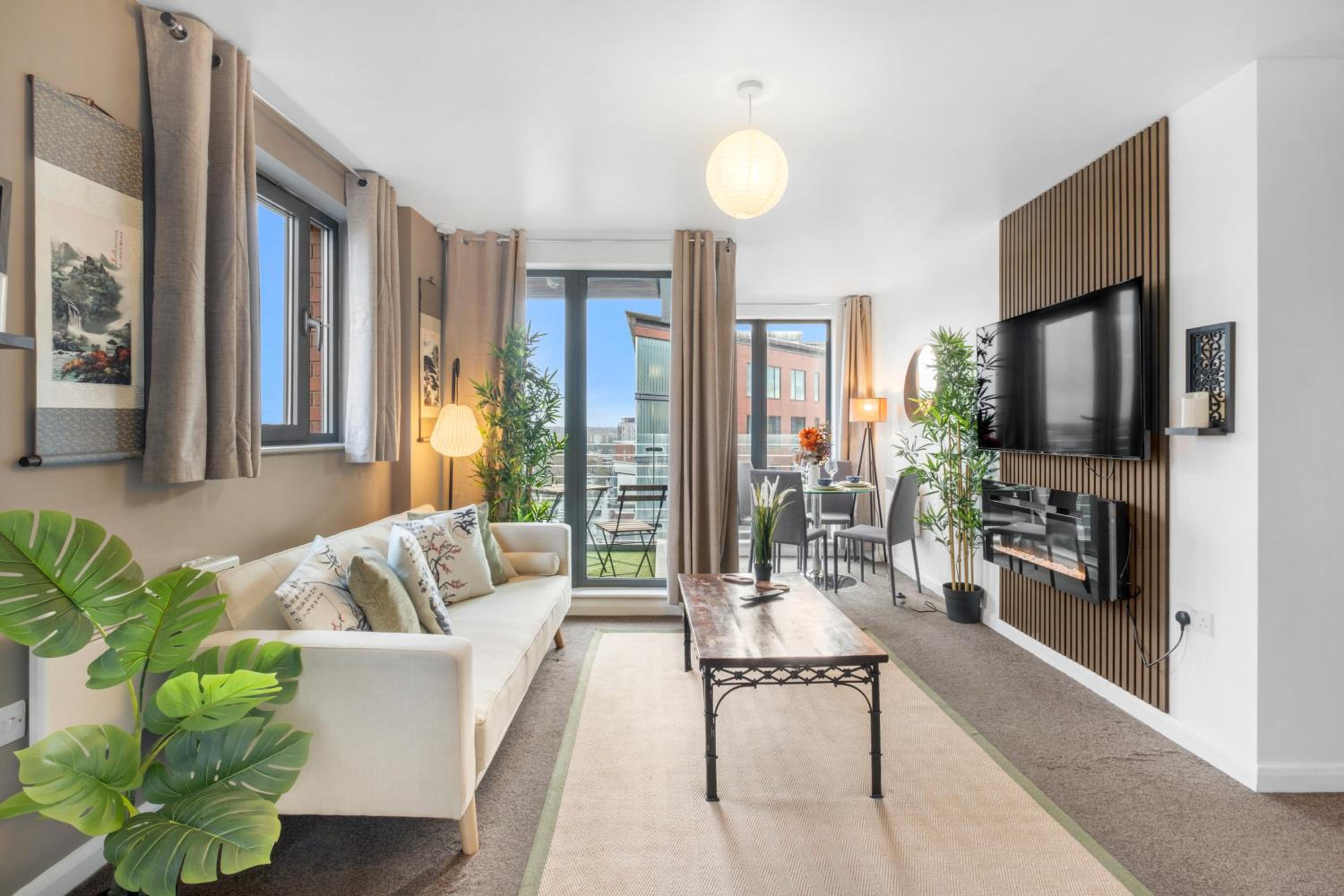 Orient CityView with FreePark and Netflix