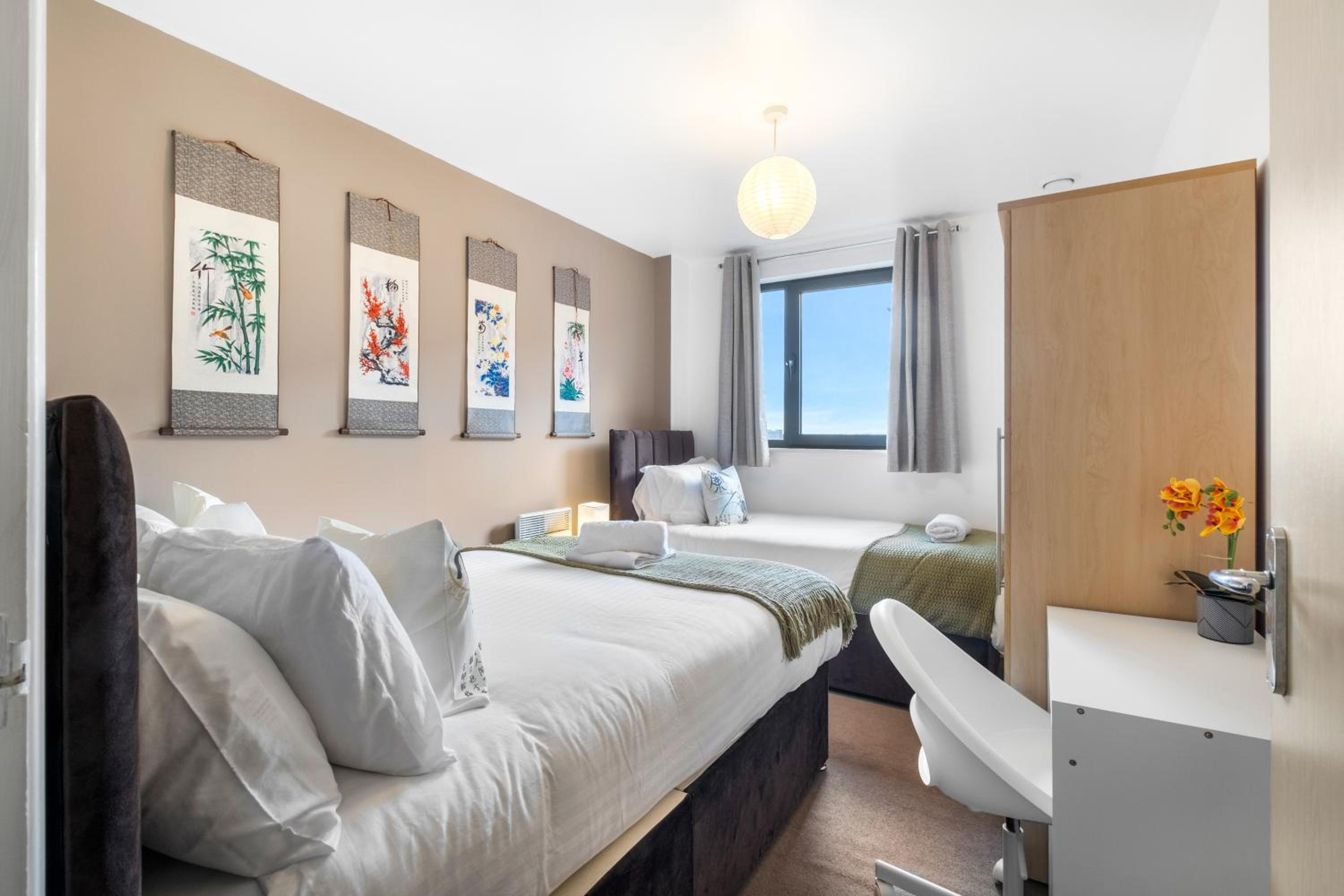 Orient CityView with FreePark and Netflix