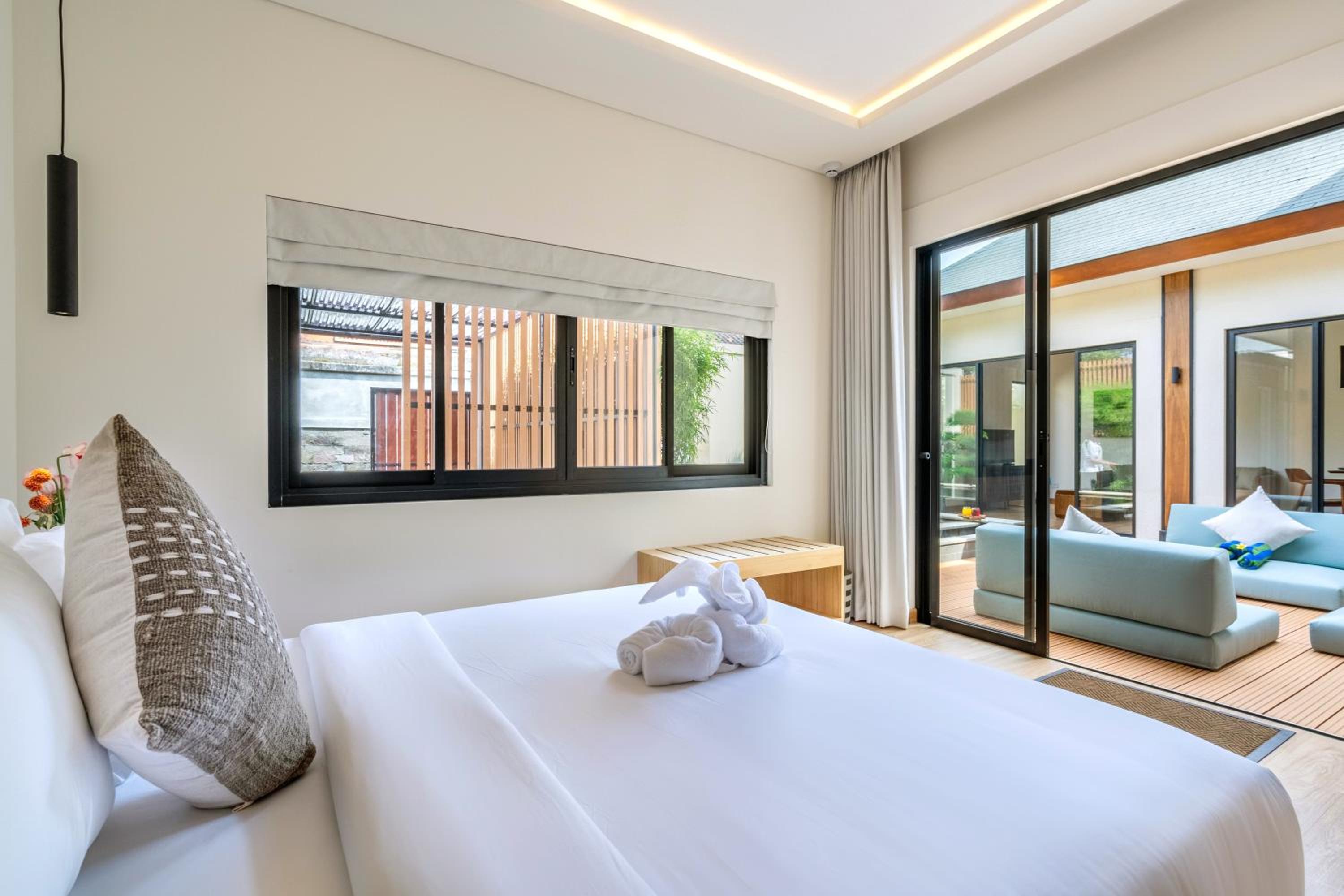 Oasis Residences Sanur - Modern 3-BR Villa with Private Pool & Fast WiFi