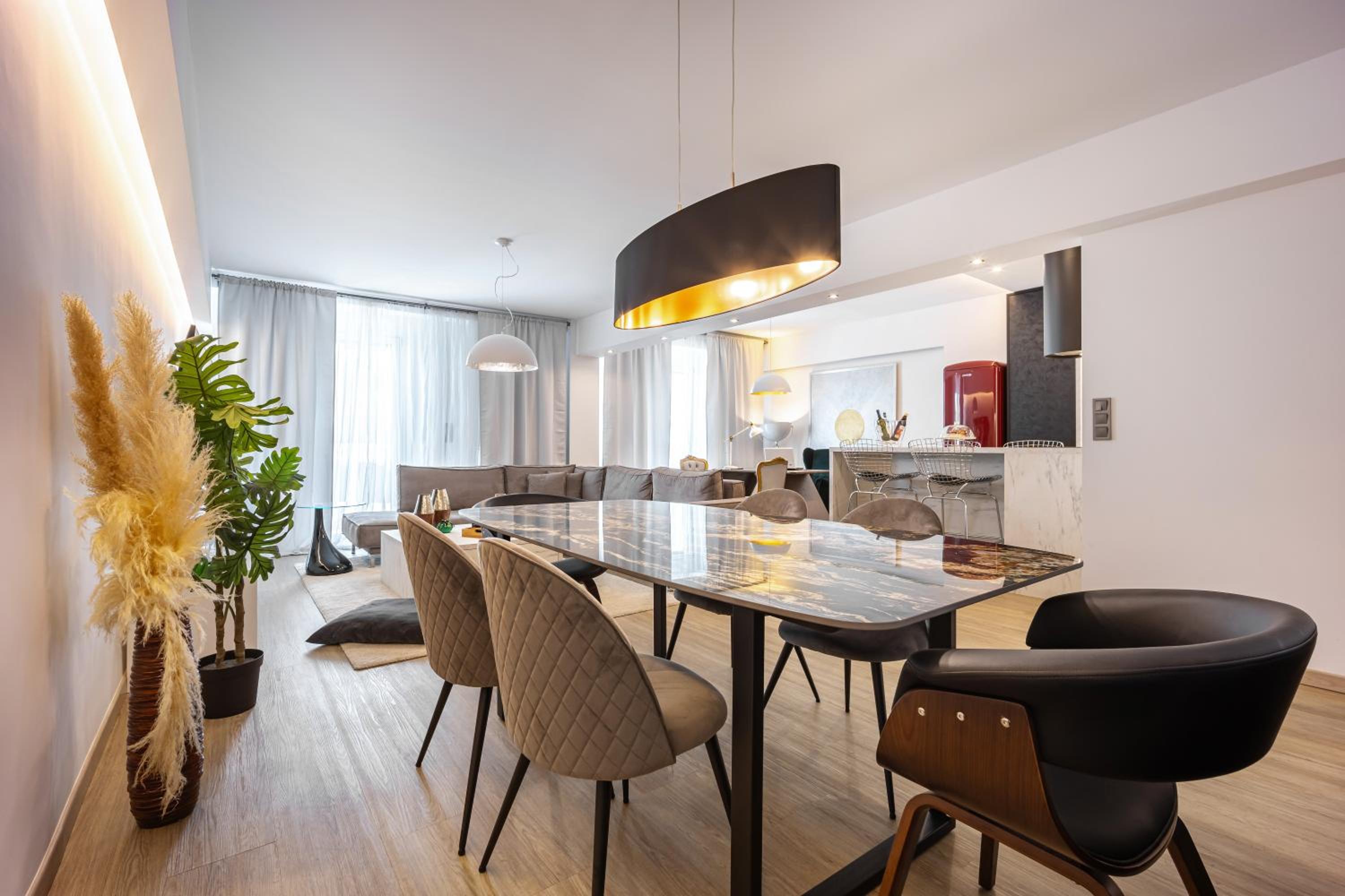 Luxury 3-bedroom Apartment Athens Nea Smirni