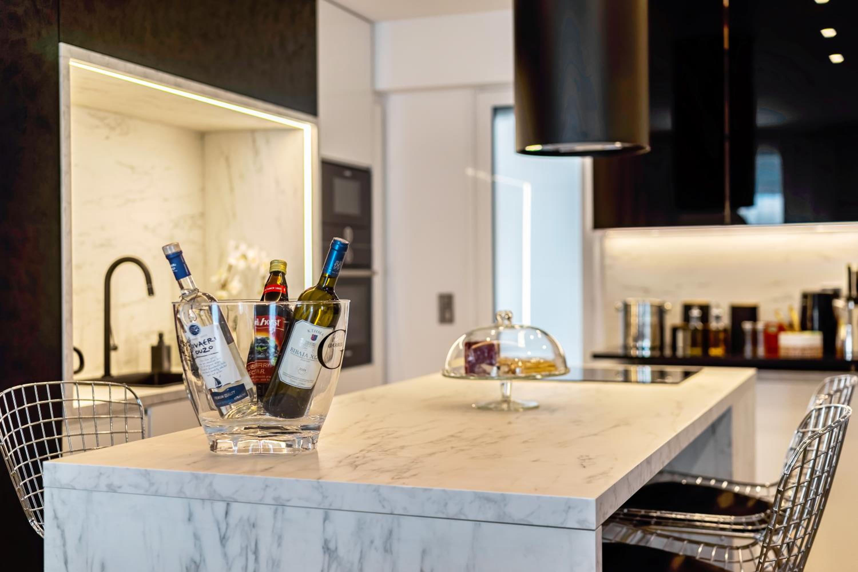 Luxury 3-bedroom Apartment Athens Nea Smirni