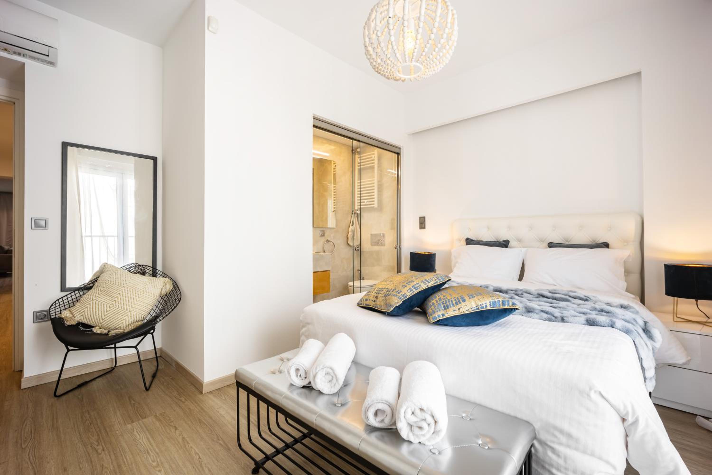 Luxury 3-bedroom Apartment Athens Nea Smirni