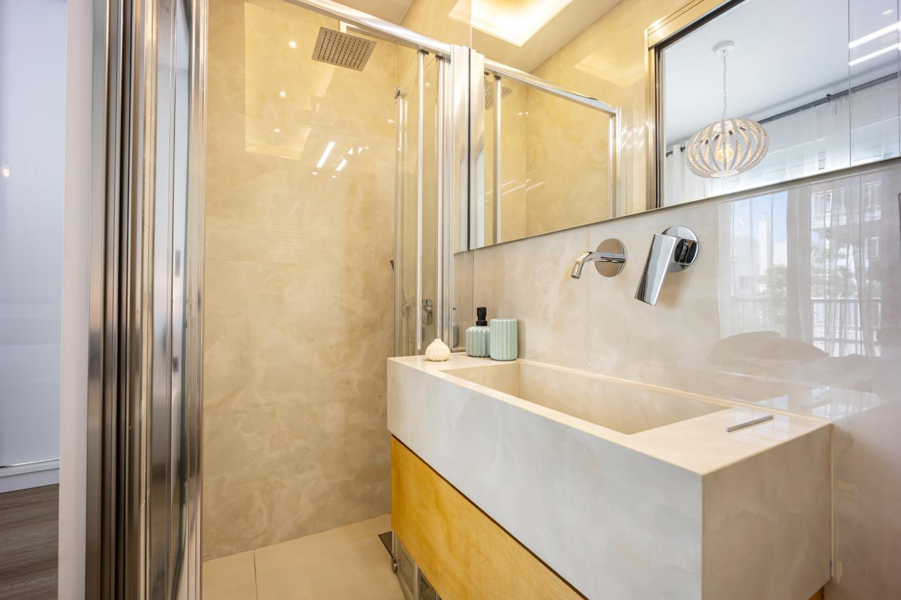 Luxury 3-bedroom Apartment Athens Nea Smirni