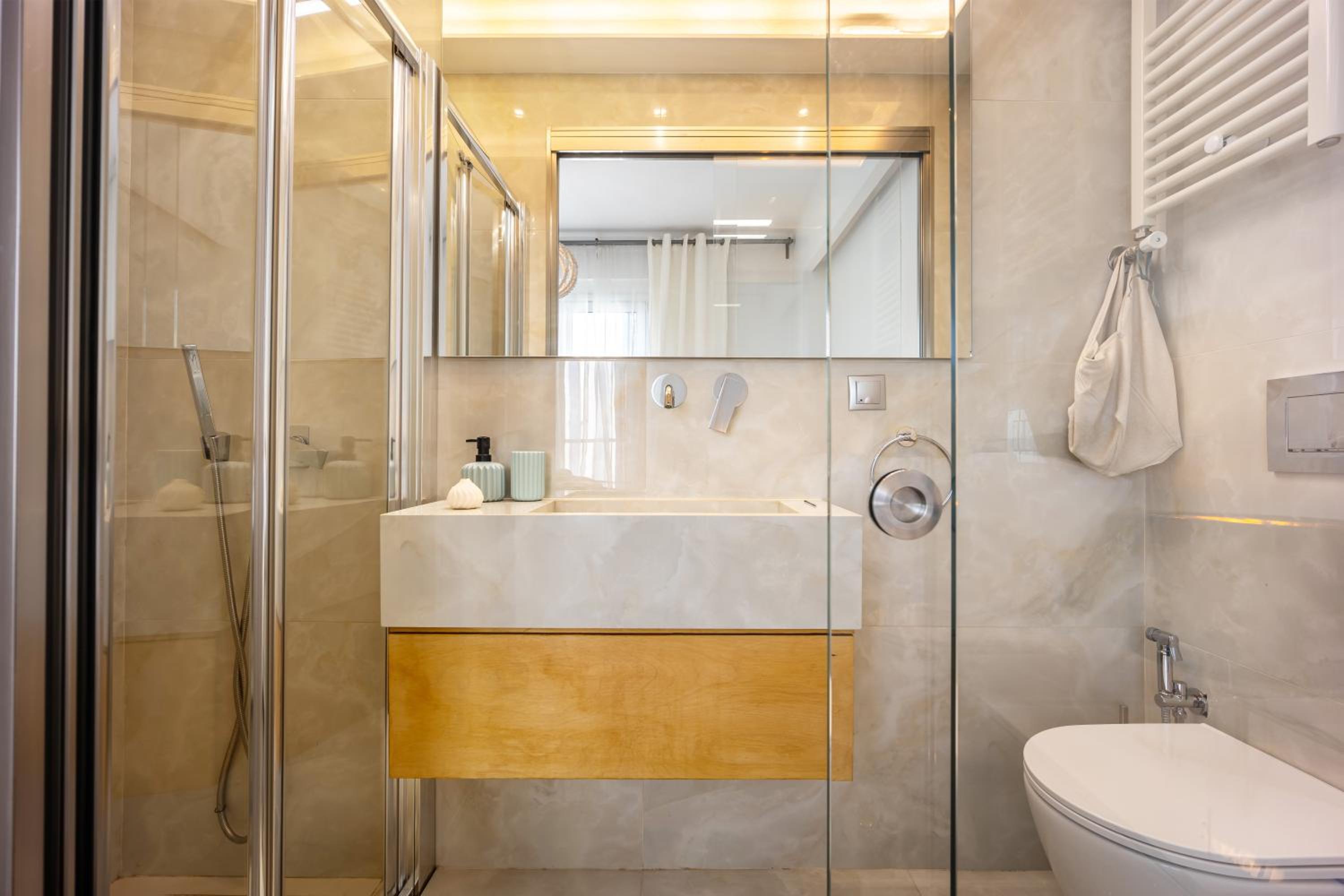 Luxury 3-bedroom Apartment Athens Nea Smirni