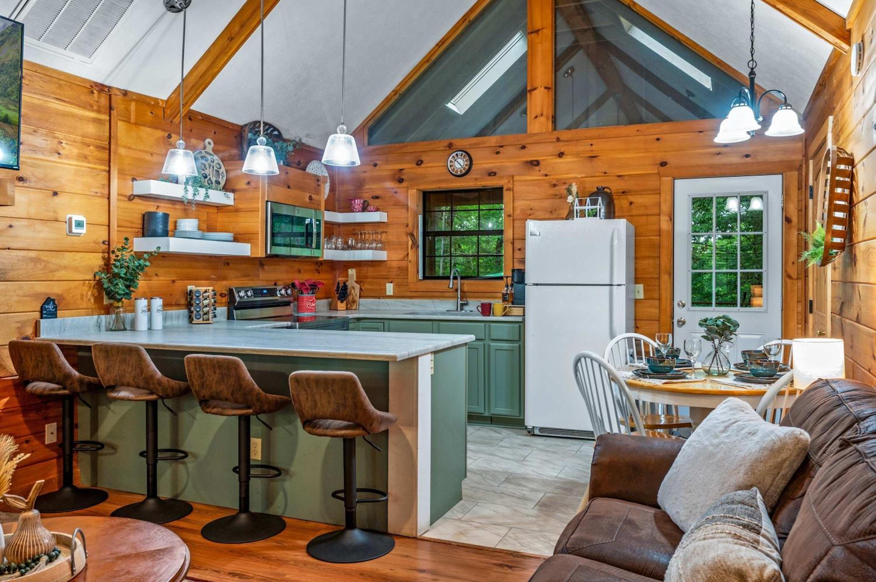 Serene Escape Minutes from Smoky Mountain Fun
