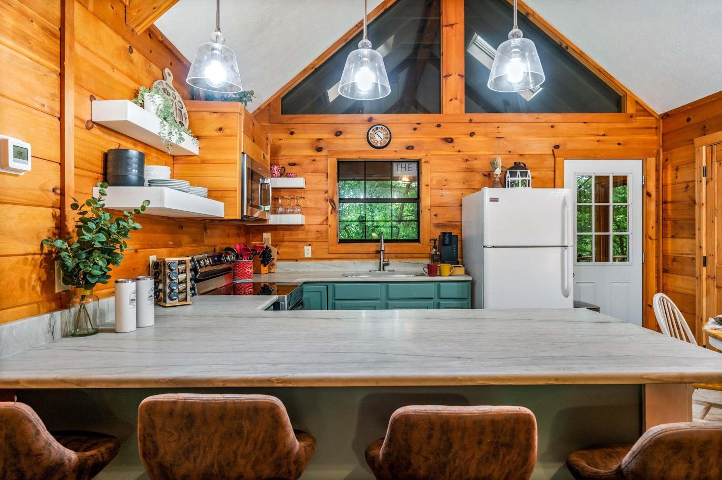Serene Escape Minutes from Smoky Mountain Fun