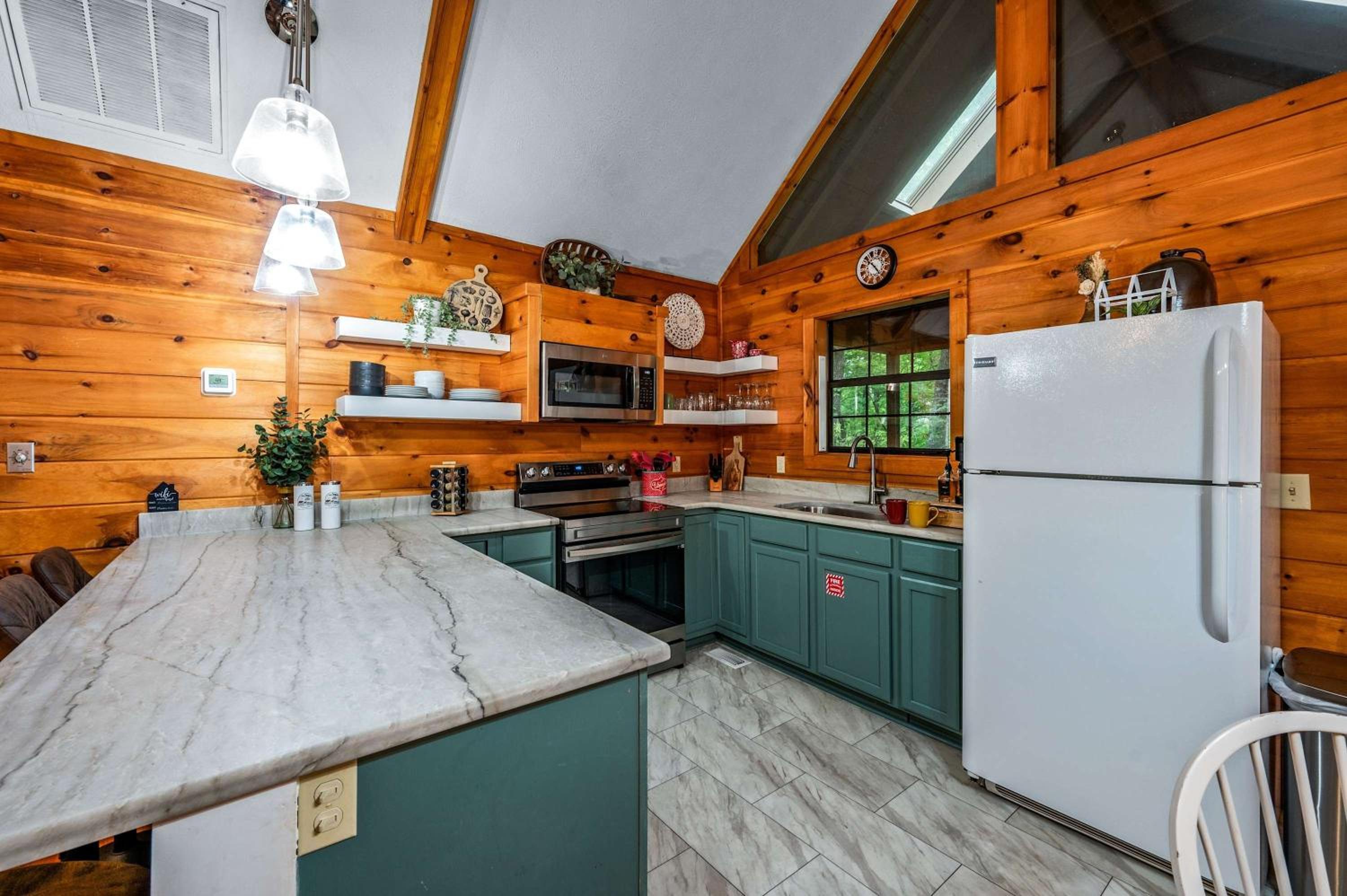 Serene Escape Minutes from Smoky Mountain Fun