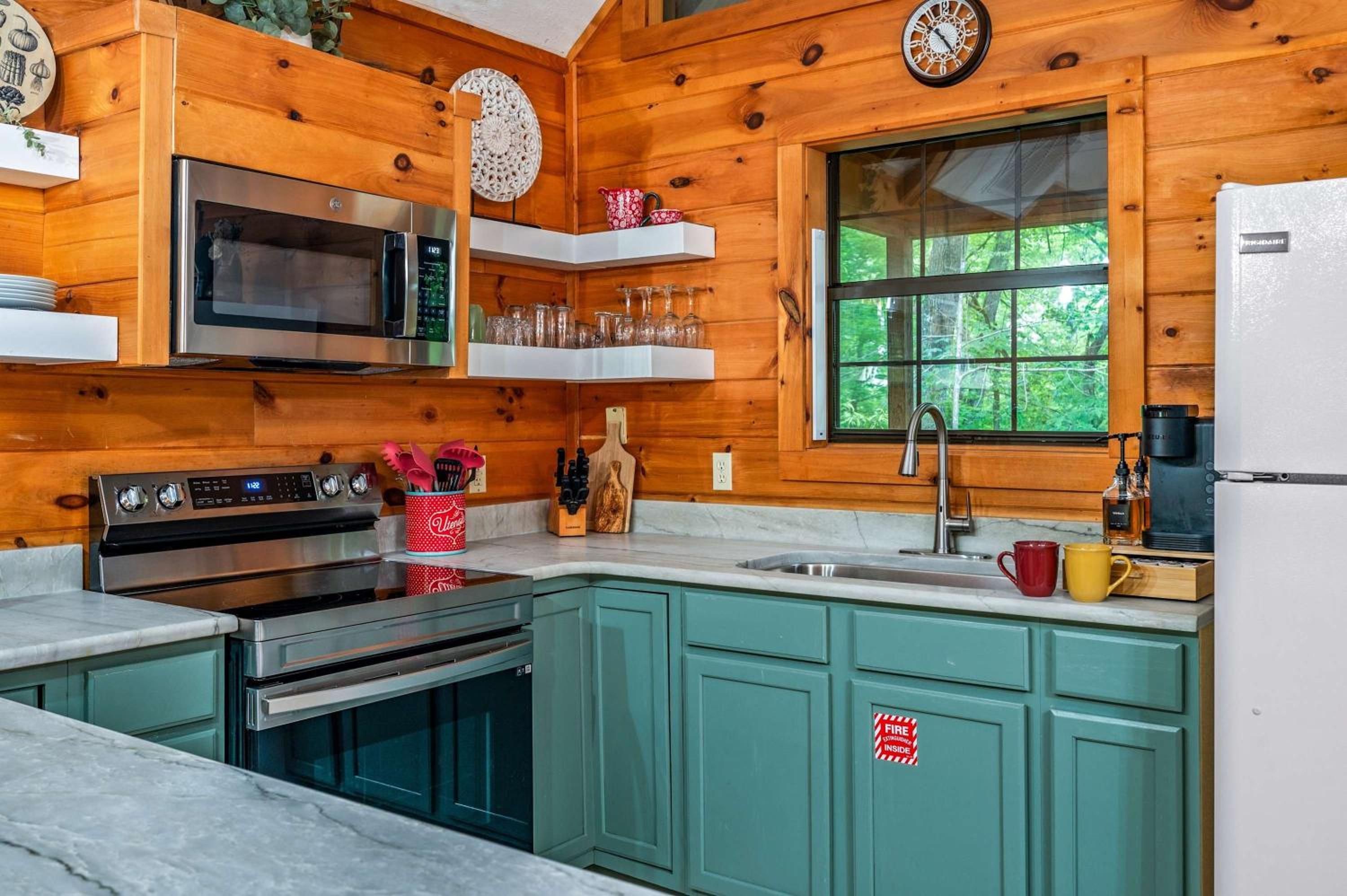 Serene Escape Minutes from Smoky Mountain Fun