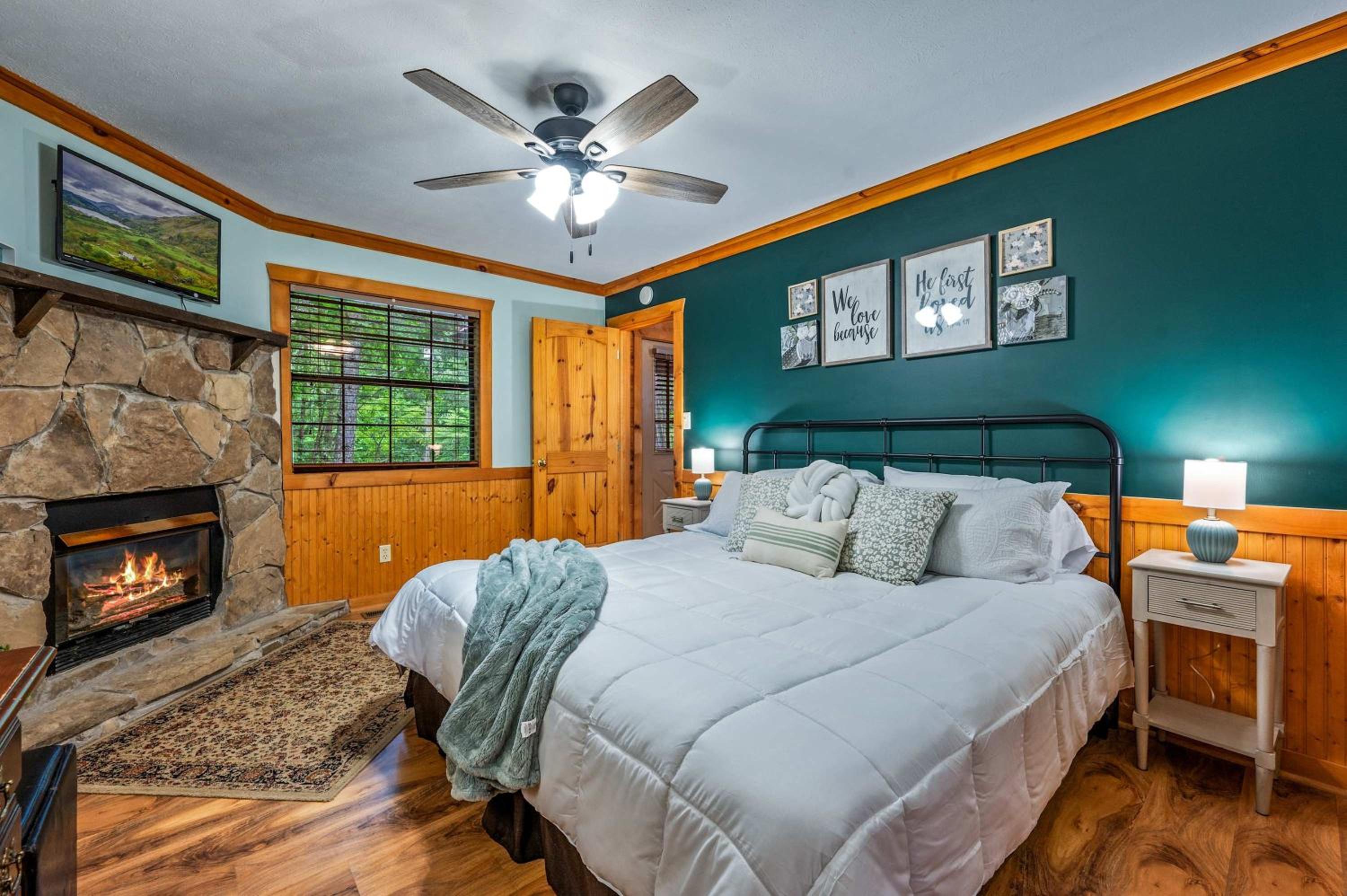 Serene Escape Minutes from Smoky Mountain Fun