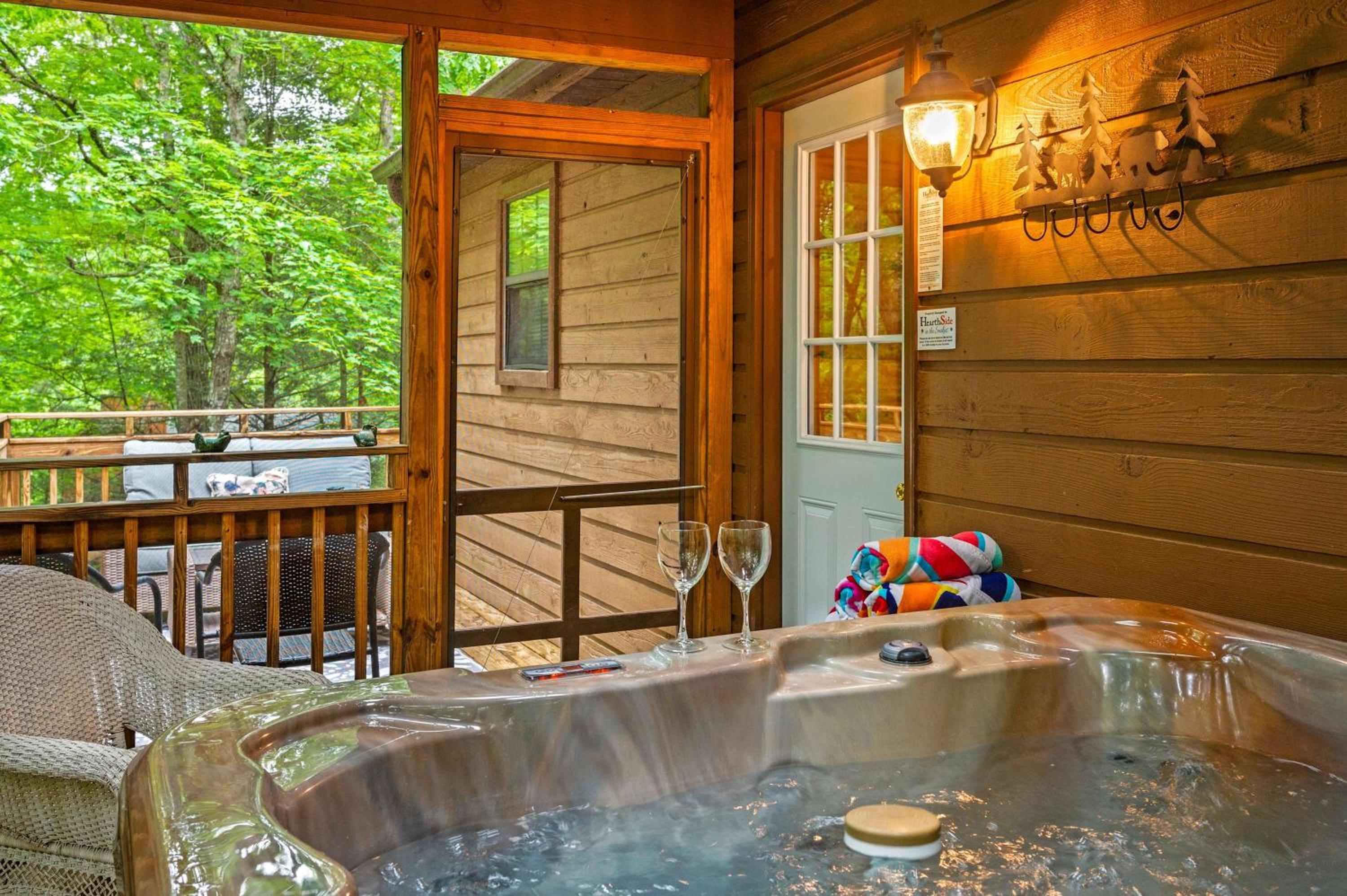 Serene Escape Minutes from Smoky Mountain Fun