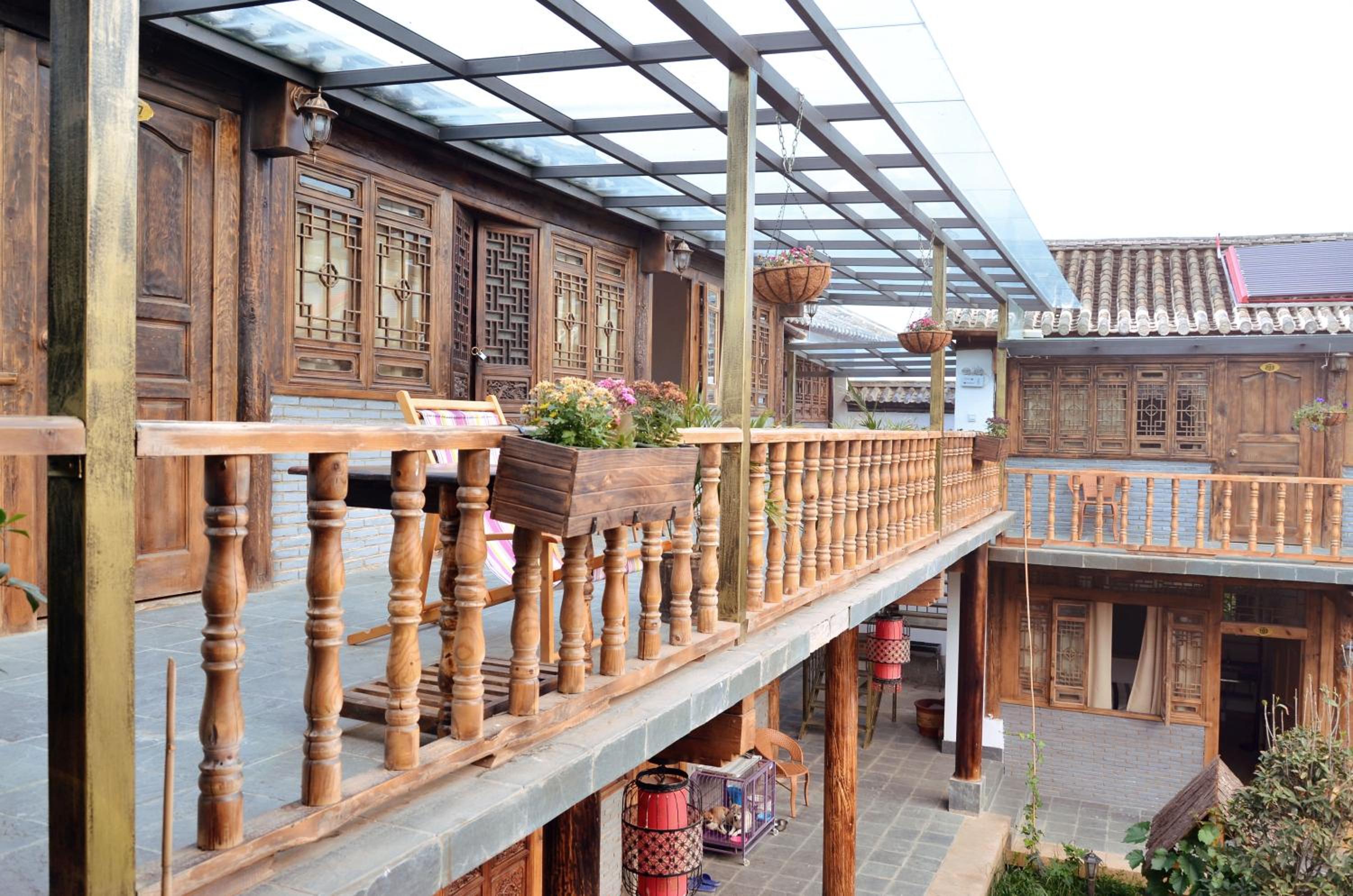 Tourist Courtyard Hotel