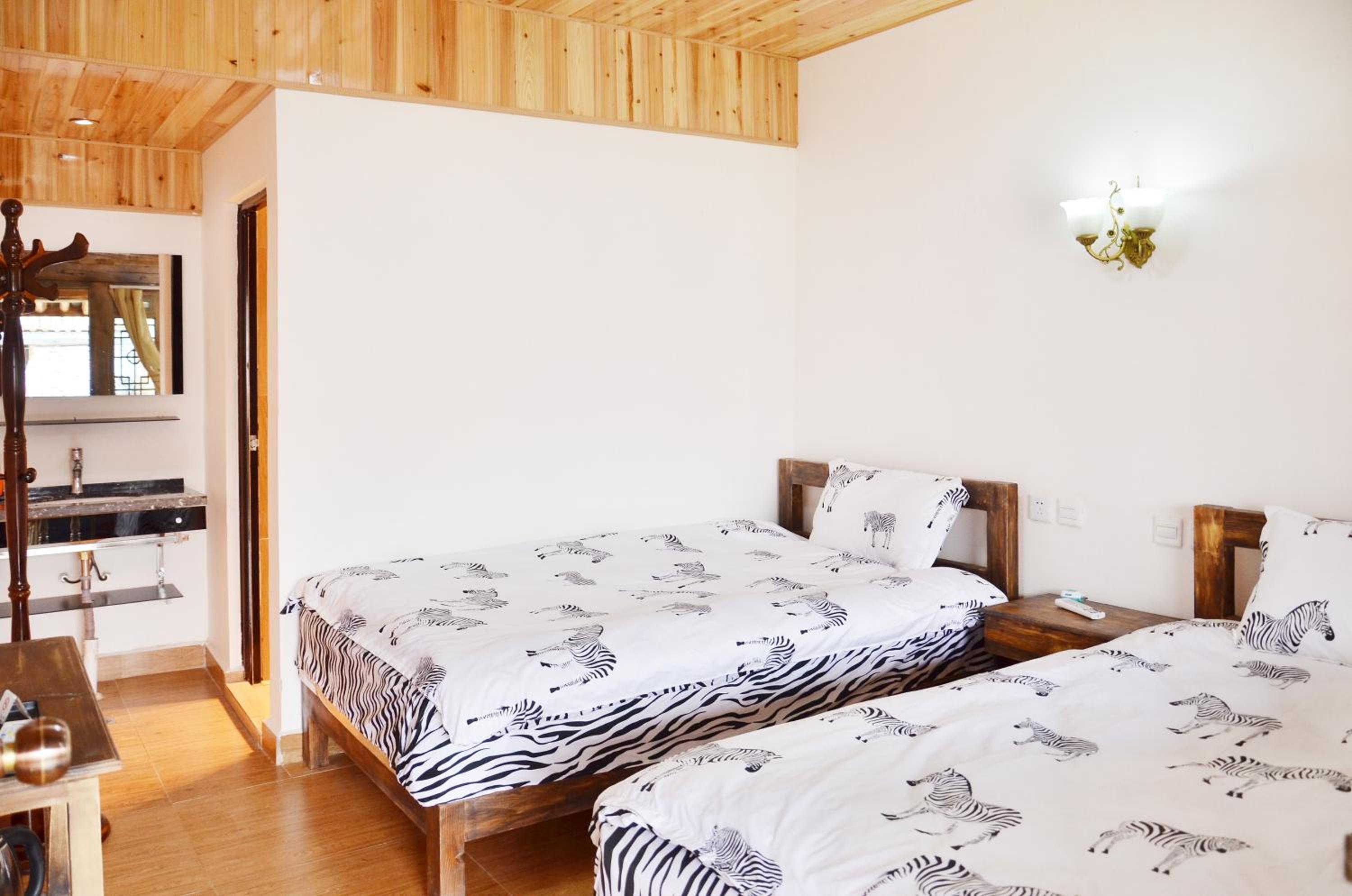 Tourist Courtyard Hotel