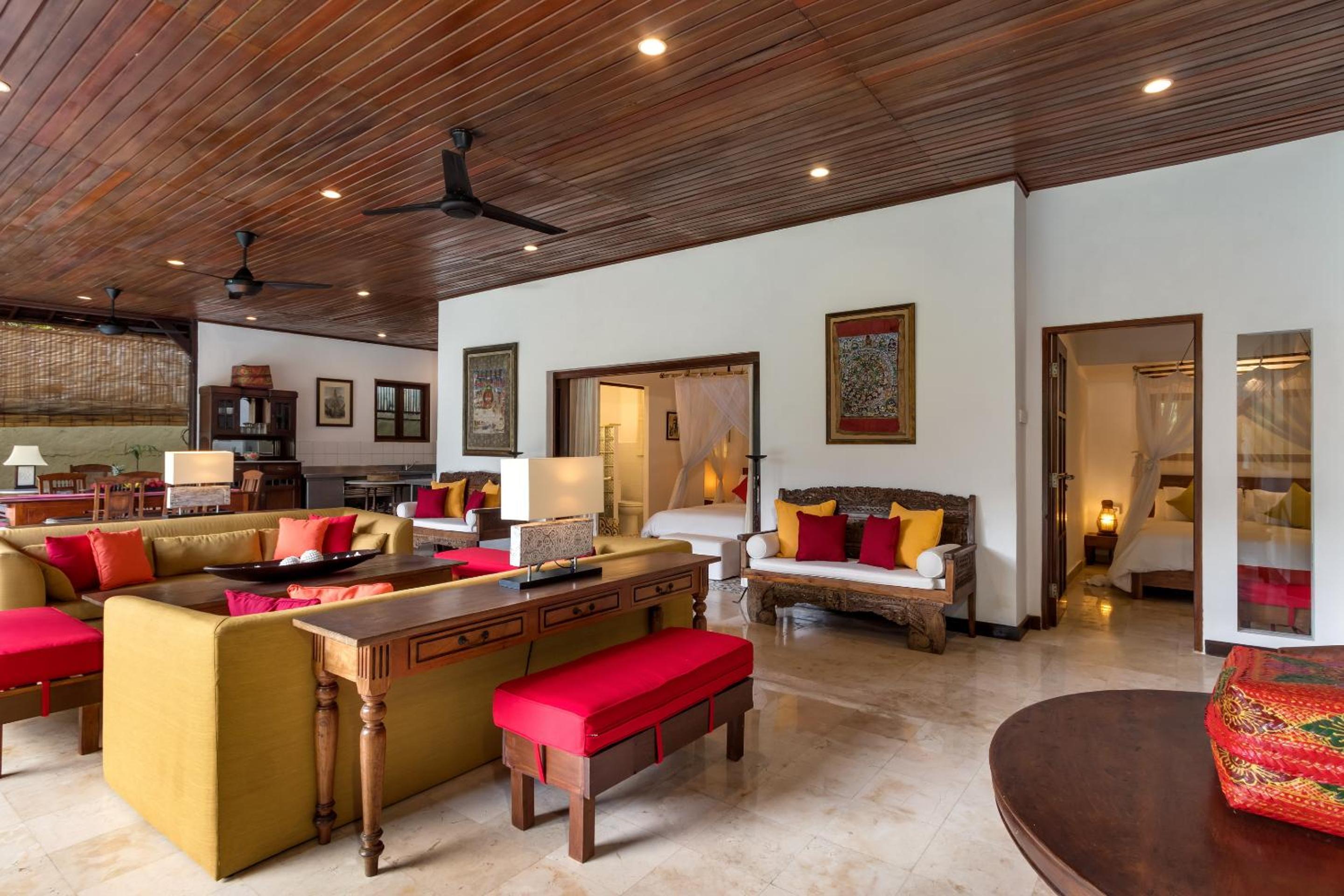 Villa Delapan Seminyak