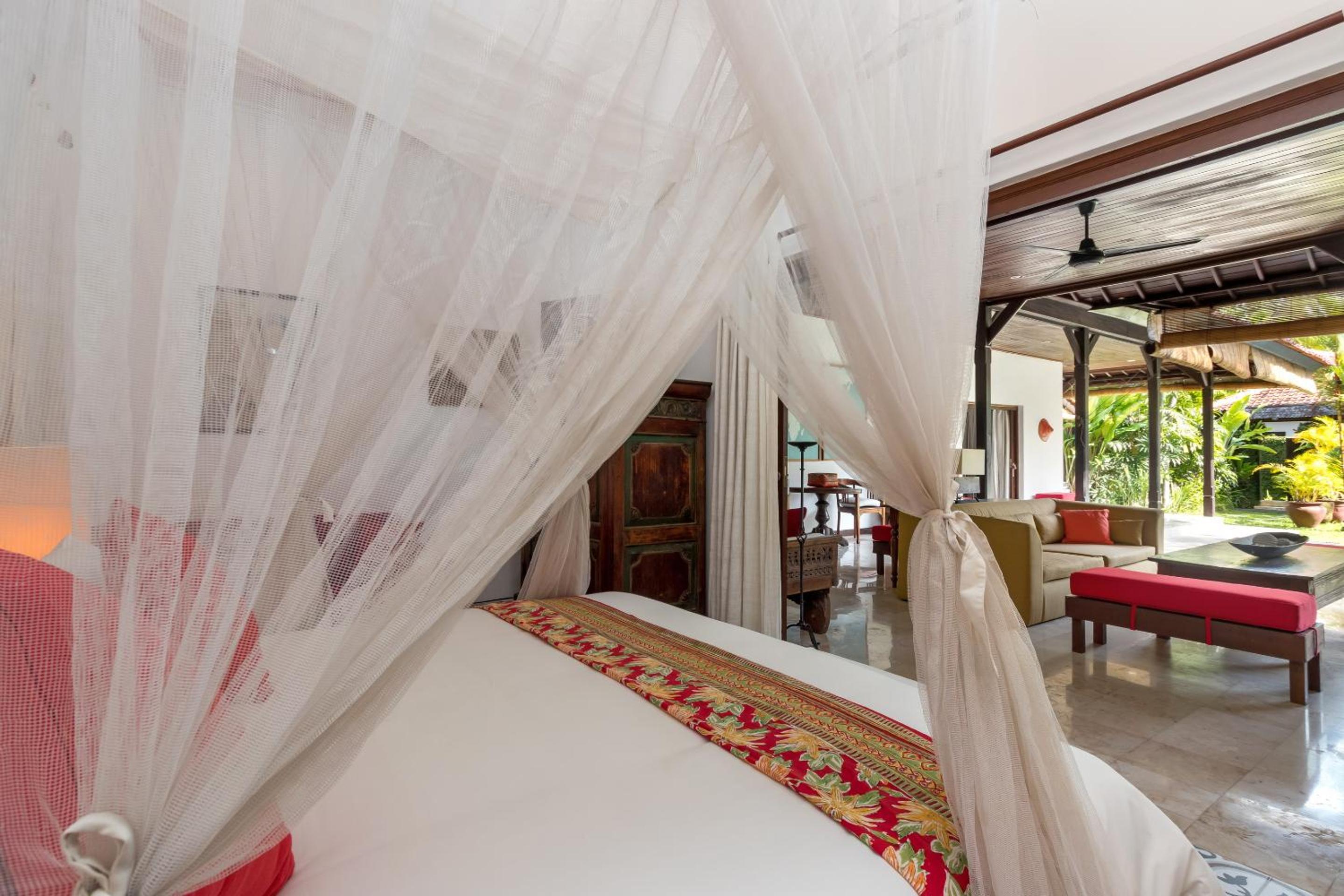 Villa Delapan Seminyak