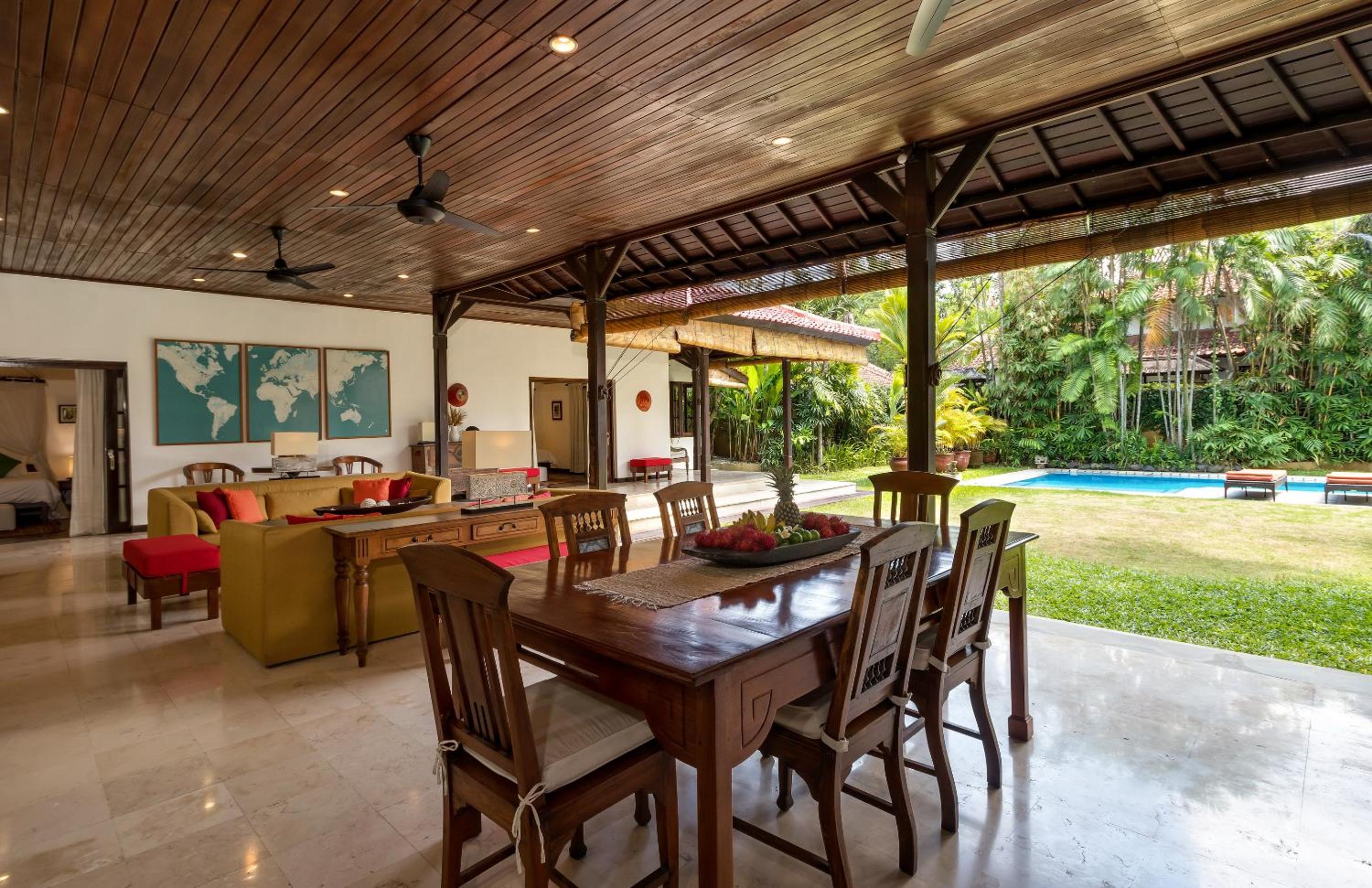Villa Delapan Seminyak
