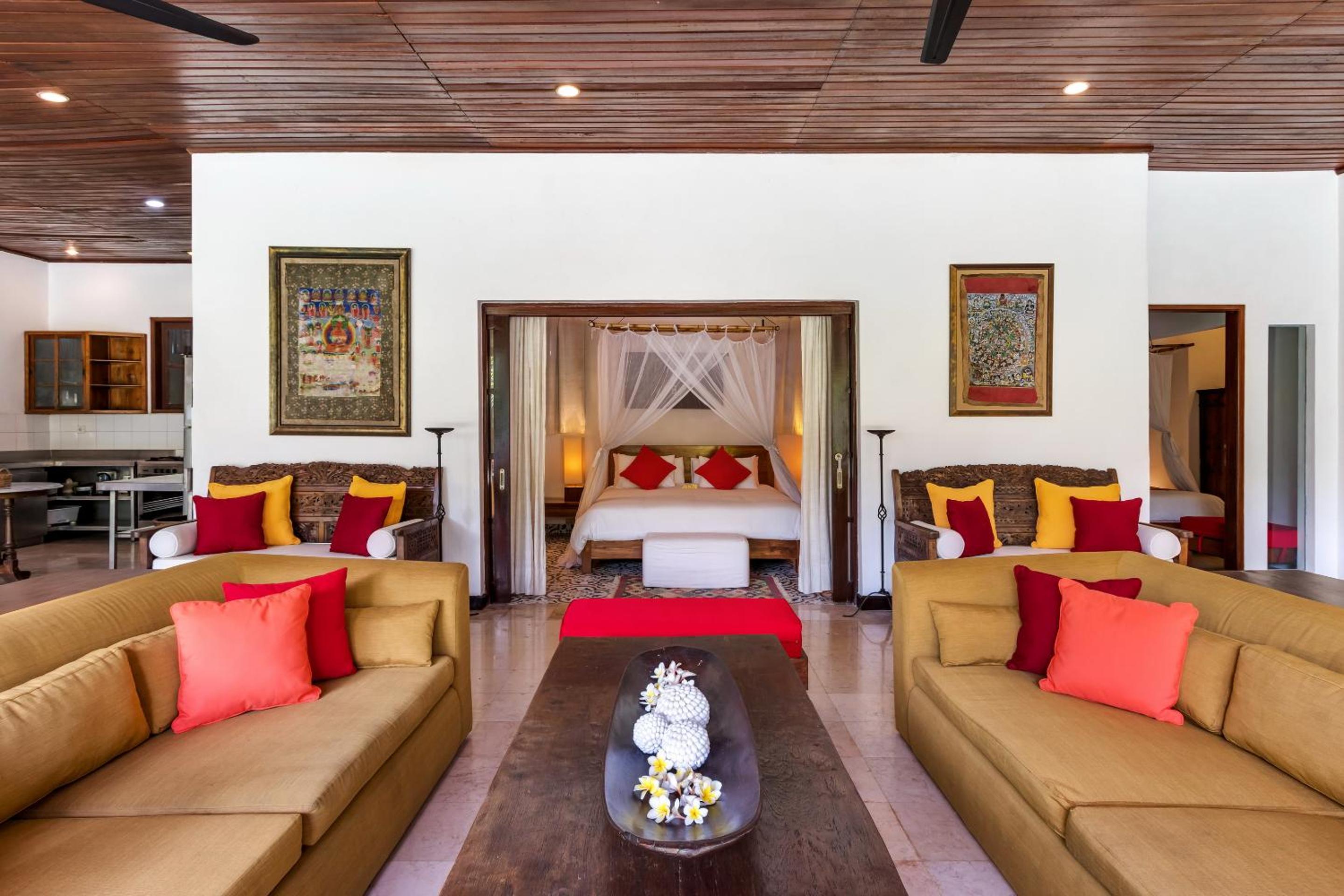 Villa Delapan Seminyak