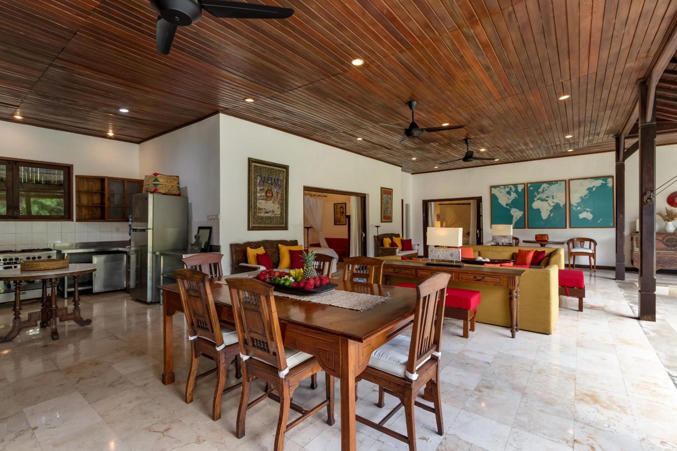 Villa Delapan Seminyak