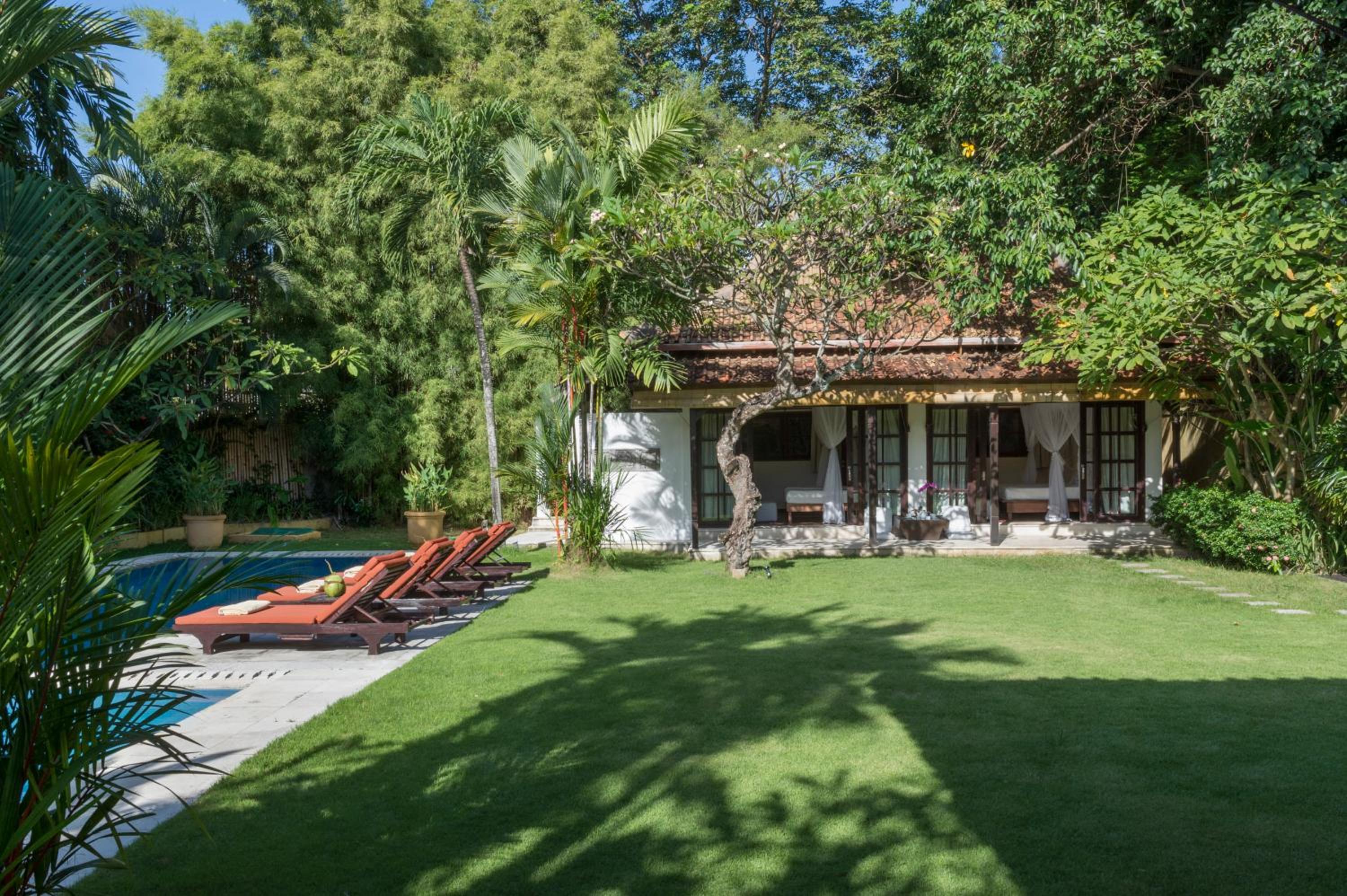 Villa Delapan Seminyak