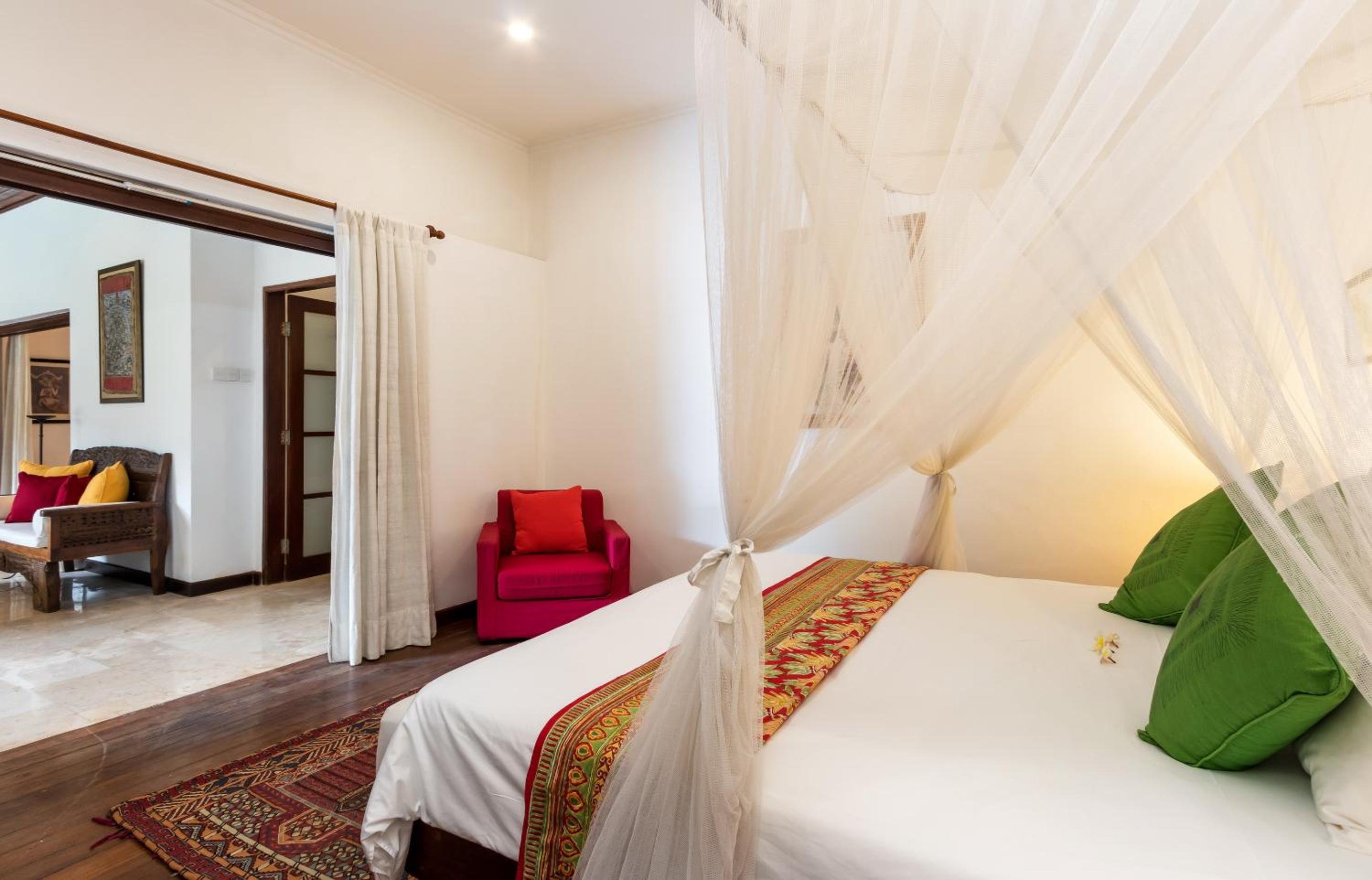 Villa Delapan Seminyak